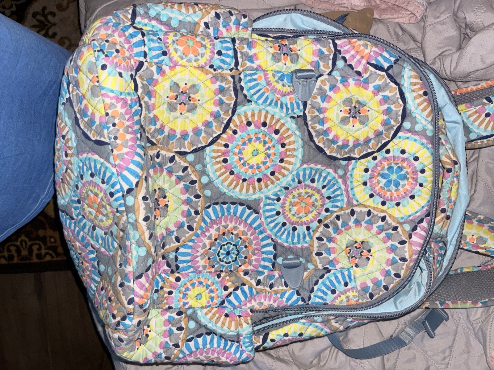 Vera Bradley ~ “Sunny Medallion” ~ Essential Large Backpack ~ EUC