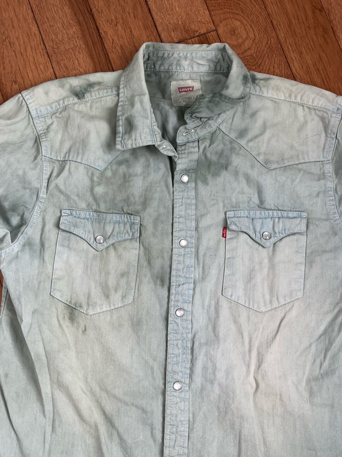 Lot 2 Levi’s Sawtooth Western Shirts Pearl Snap Denim Wash Color Transfer Grunge