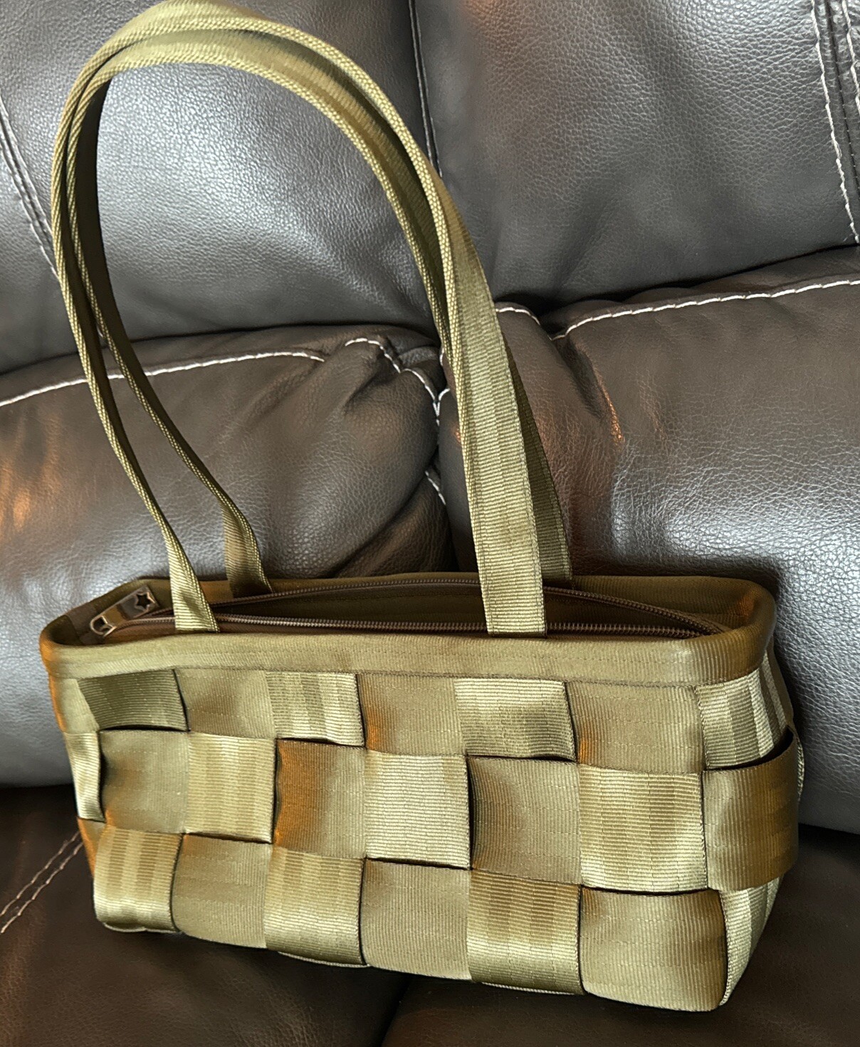 Harveys Original Seatbelt Bag Satchel Handbag Olive Green Army Rectangle EUC