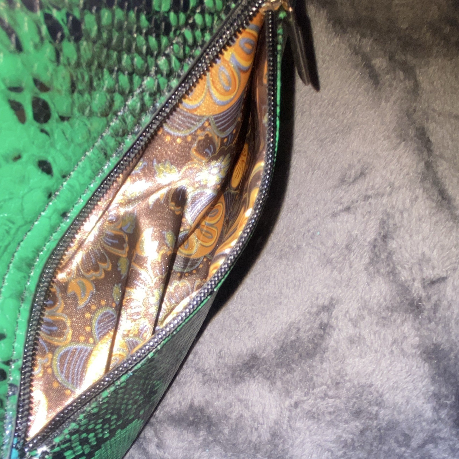 Charming Charlie Green/Black Snake Animal Print Shoulder Bag Gold Chain