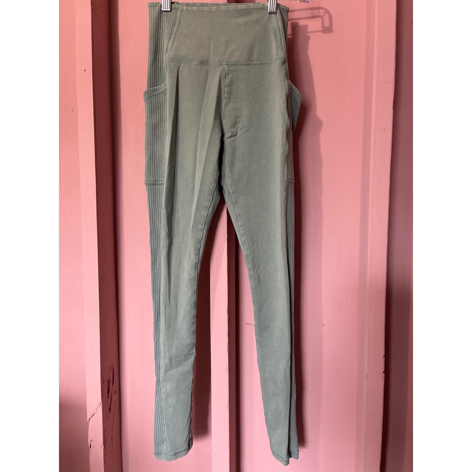 OFFLINE by Aerie High Waisted Ribbed Side Pocket Leggings Sage Green Small S P