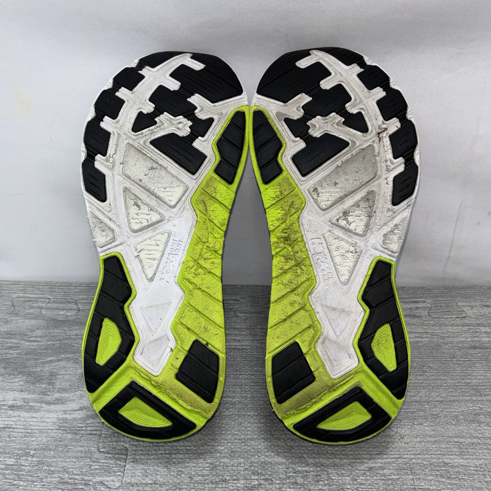 Hoka One One Arahi 3 Running Shoe Womens Size 7.5 Gray Athletic Gym Sneaker