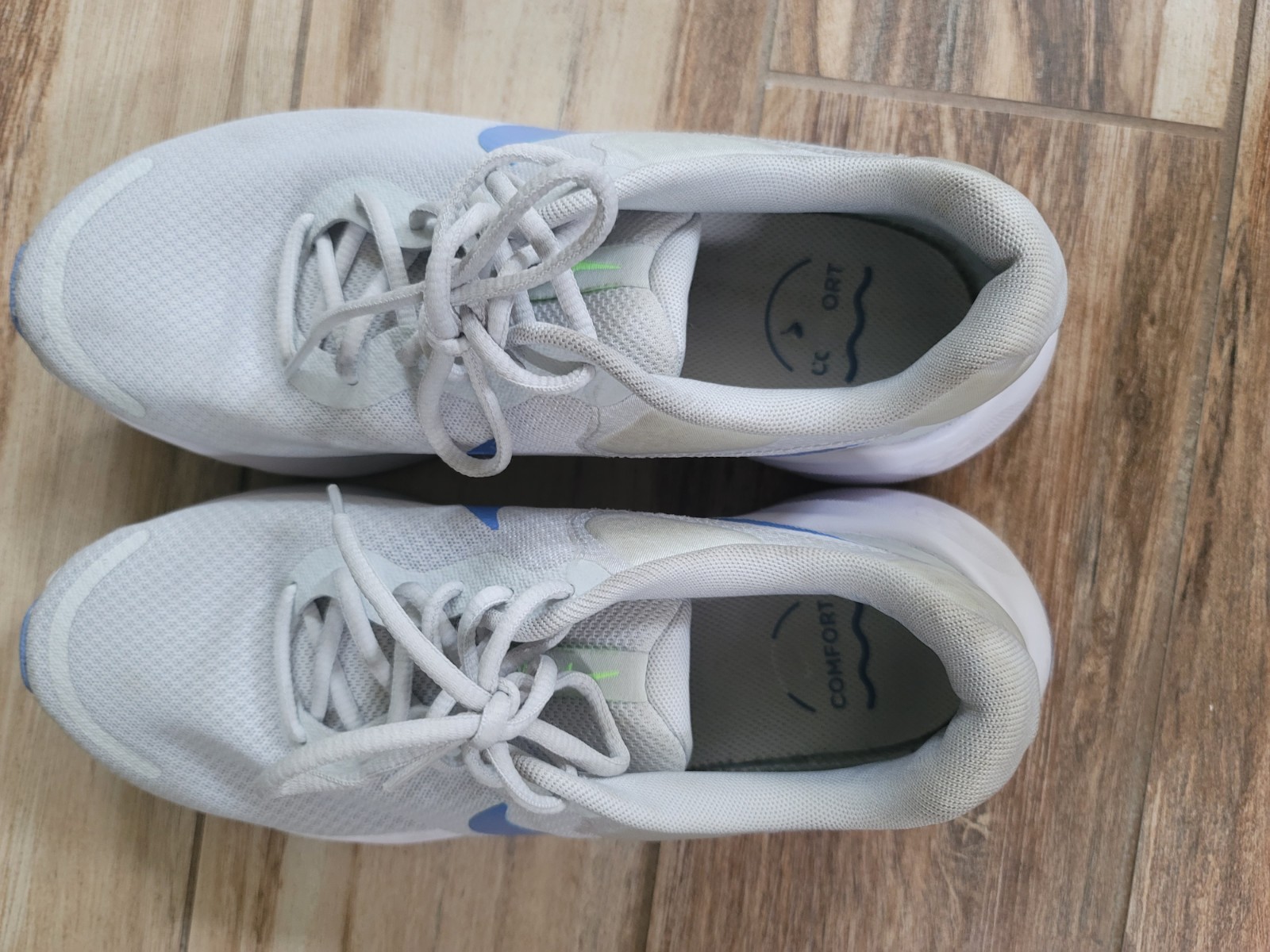 Nike Revolution 7 Women’s Trainers Gray Blue Running Sneakers Comfort Size10