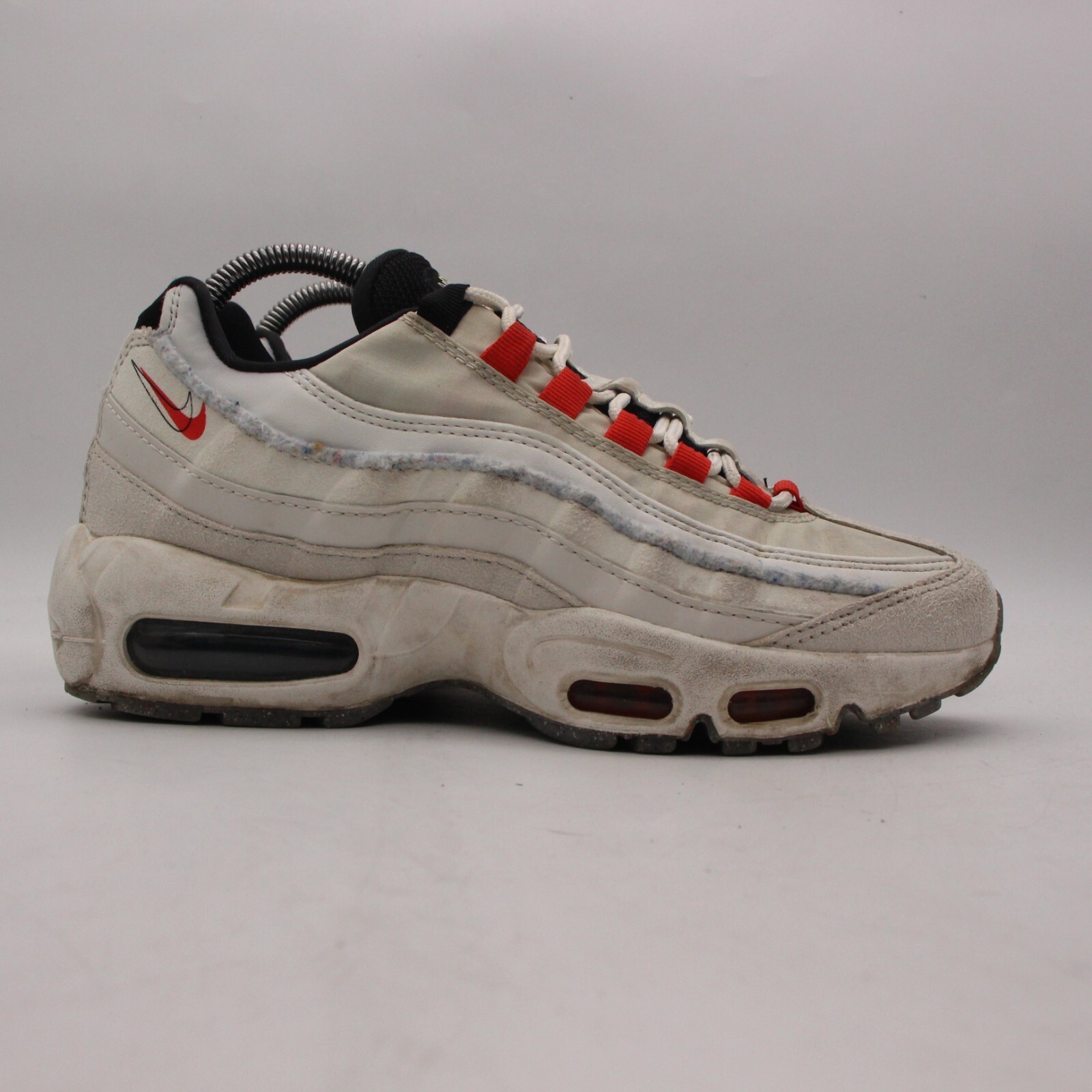 Nike Air Max 95 SE Men 6.5 Women’s 8 Light Bone Habanero Red Sneakers DQ0268-002