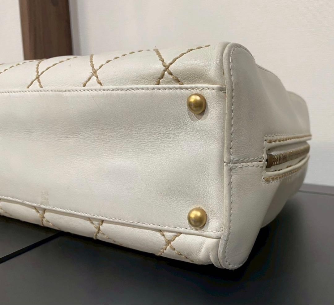 CHANEL Wild Stitch White Leather Gold CC Logo Zip Handbag W11.8in H7.9in D4.7in