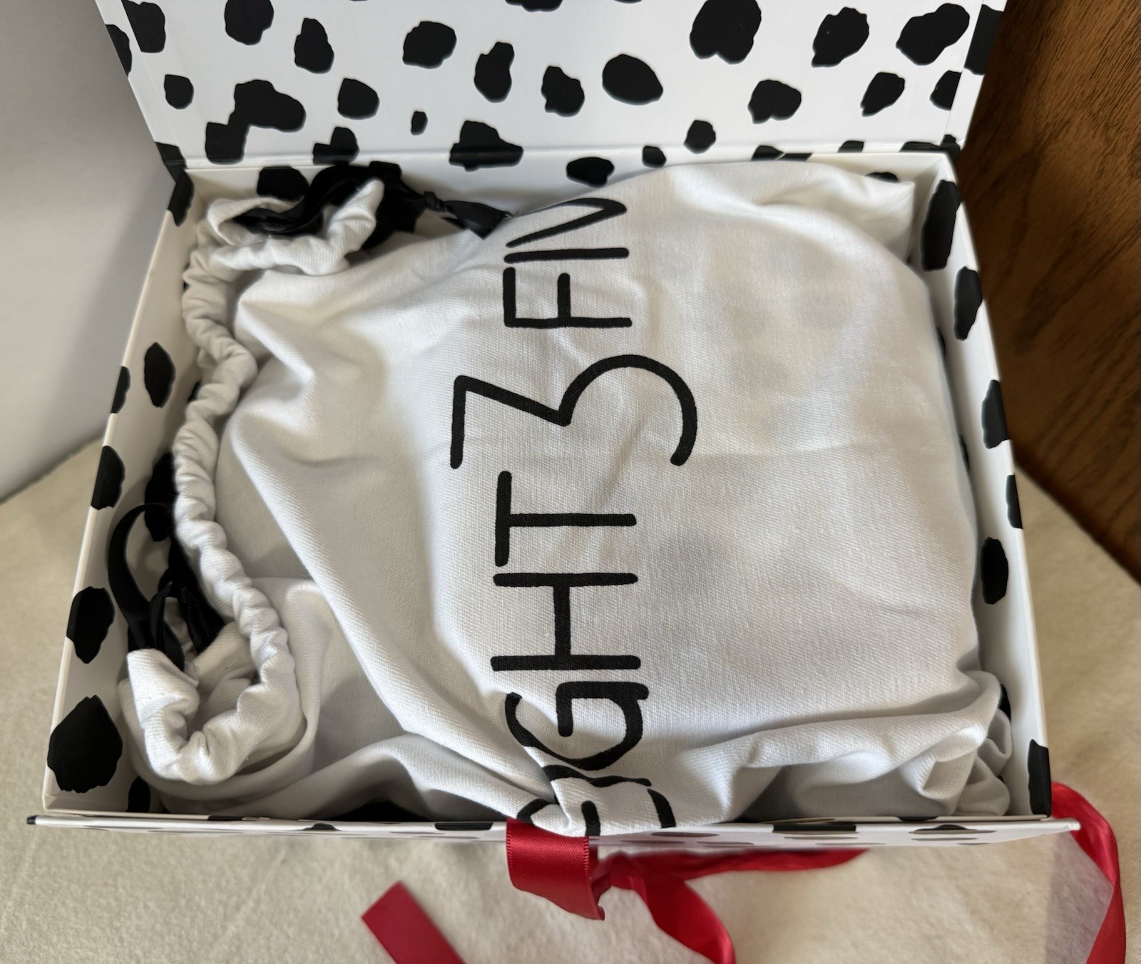 NWT Eight3Five Exclusive Disney Cruella Convert. Loungefly Backpack/crossbody