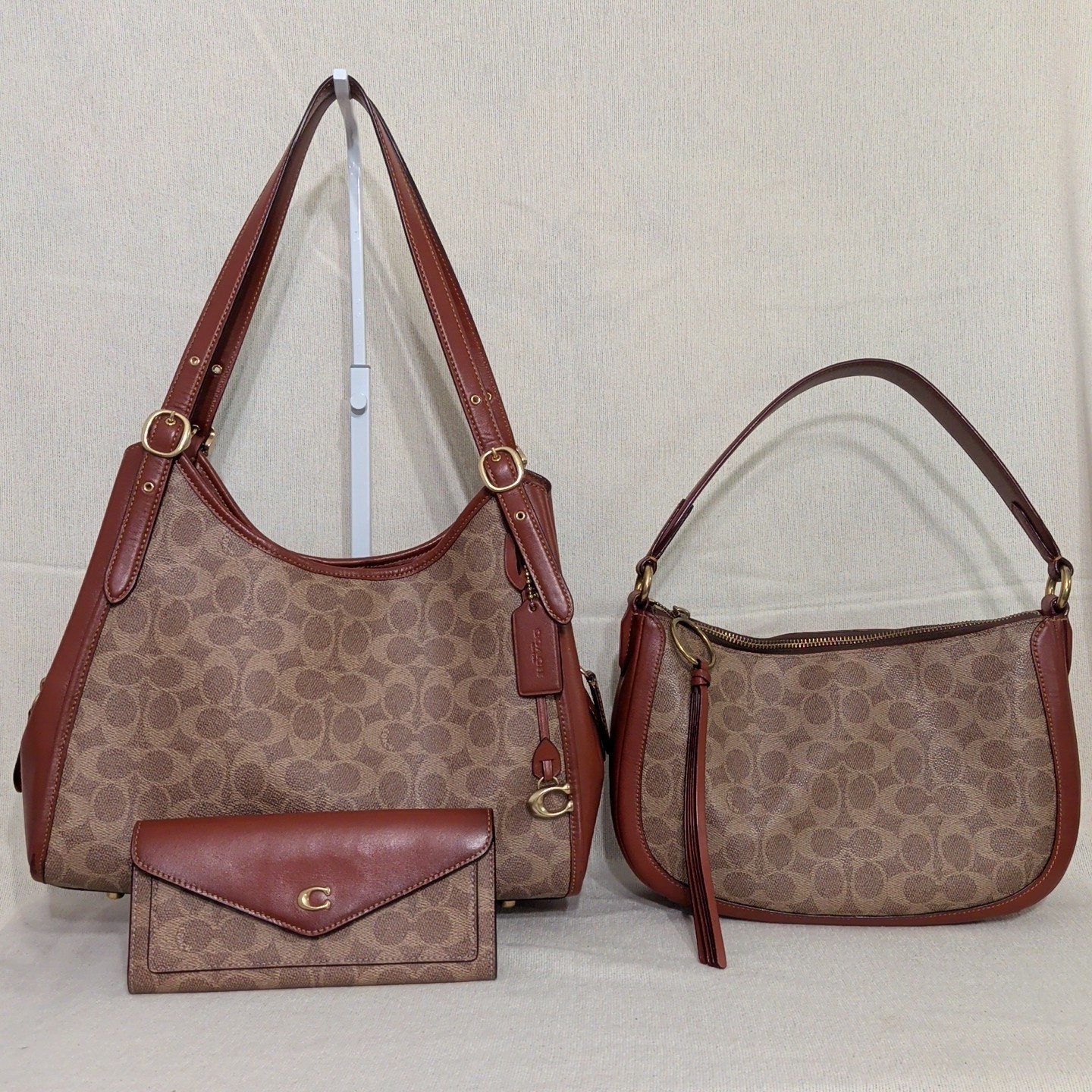 Coach 3-Piece Set: C4825 Lori & Sutton & Wallet in Leather-Tan Rust Collection