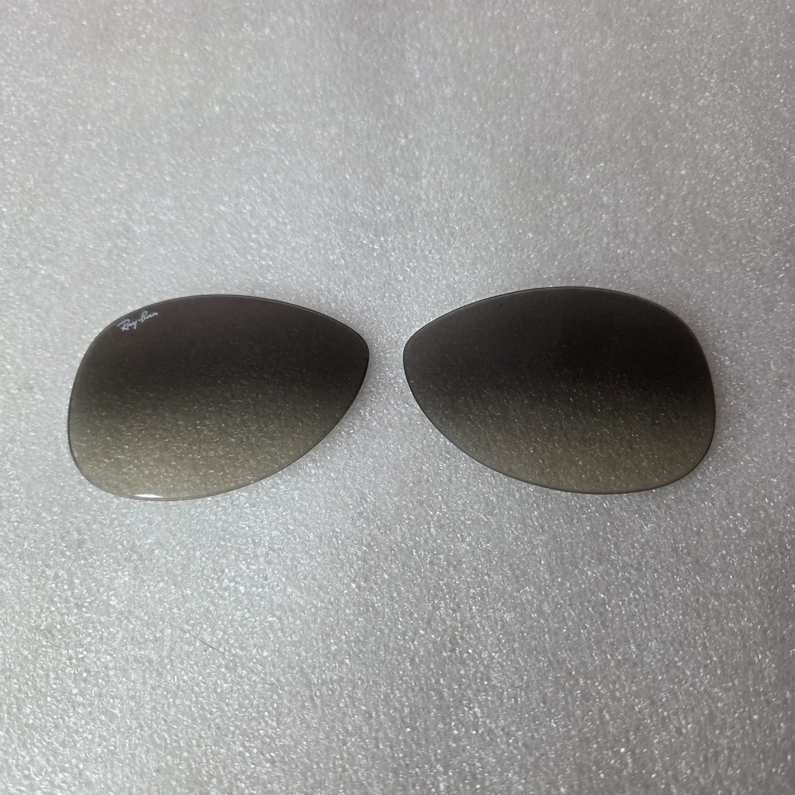 Authentic Lenses – Ray Ban RB 3362 – 59 mm – Brand New – GLASS – GRAY GRADIENT