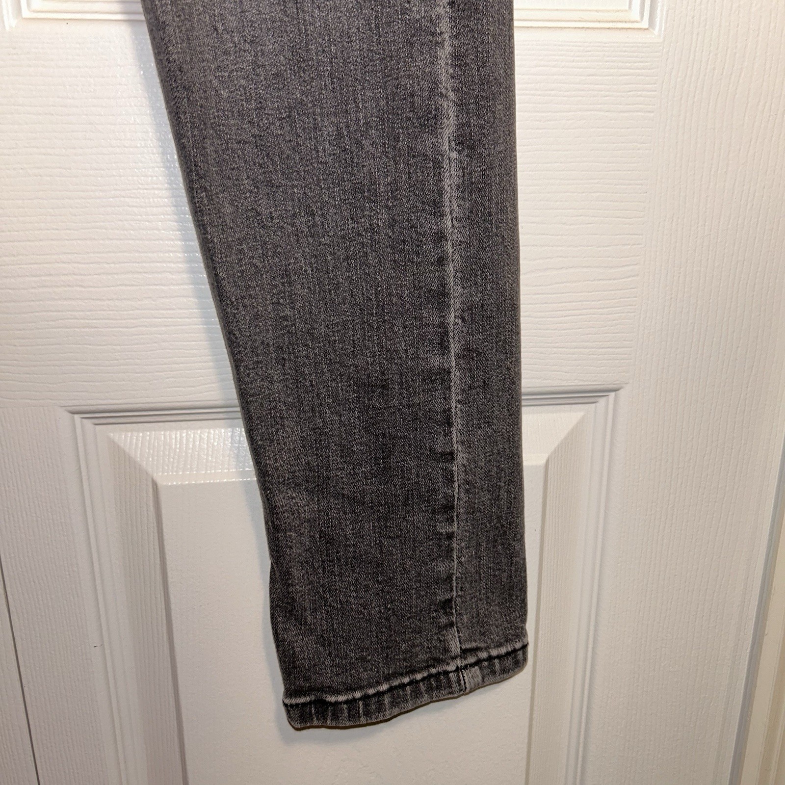 Levi’s Premium Men’s 510 Slim Straight Fit Black Grey Wash Denim Jeans