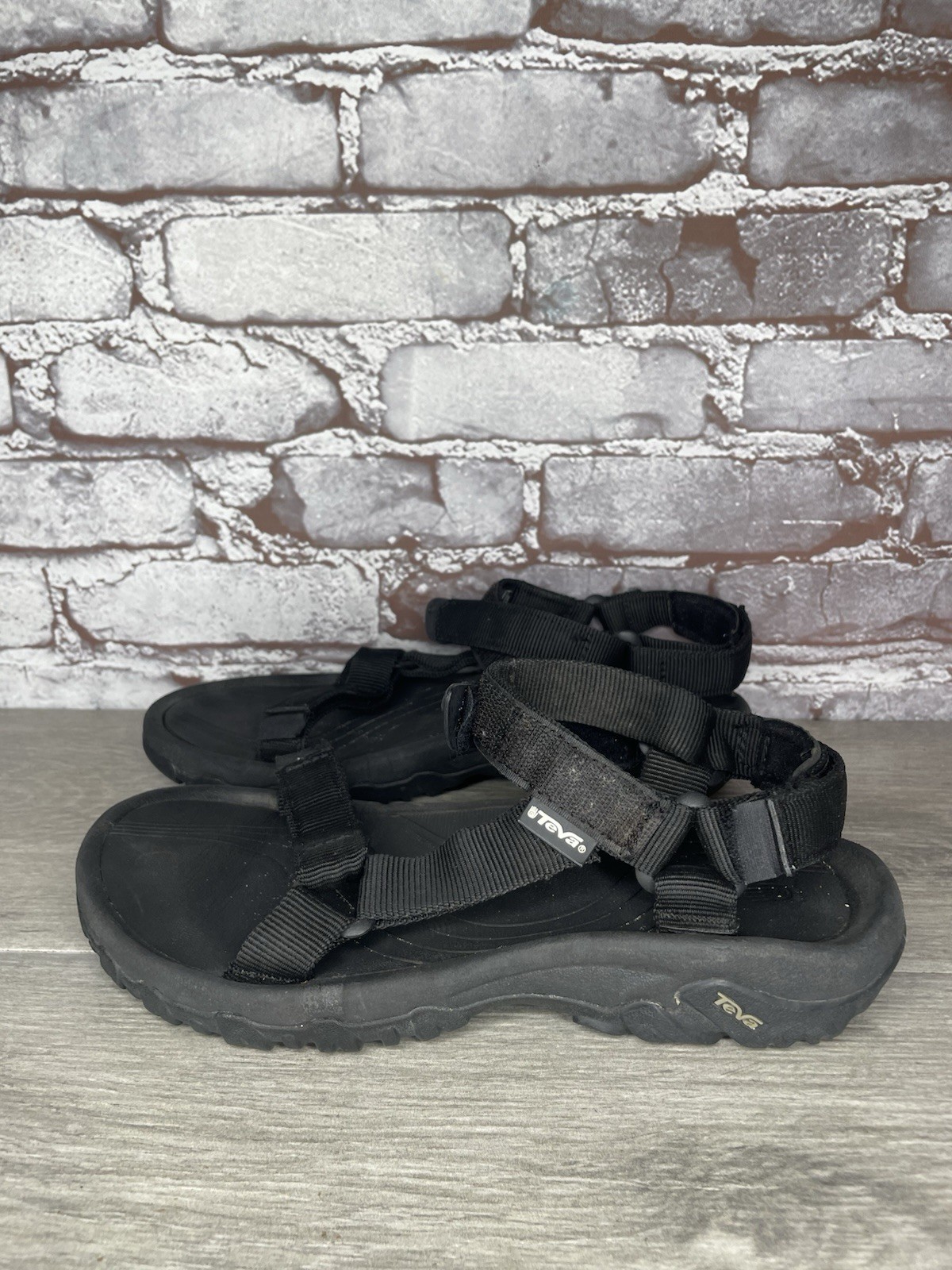 TEVA Hurricane Xlt2 Black EVA Foam Midsole Rugged Rubber Sandals Women 8M US/39