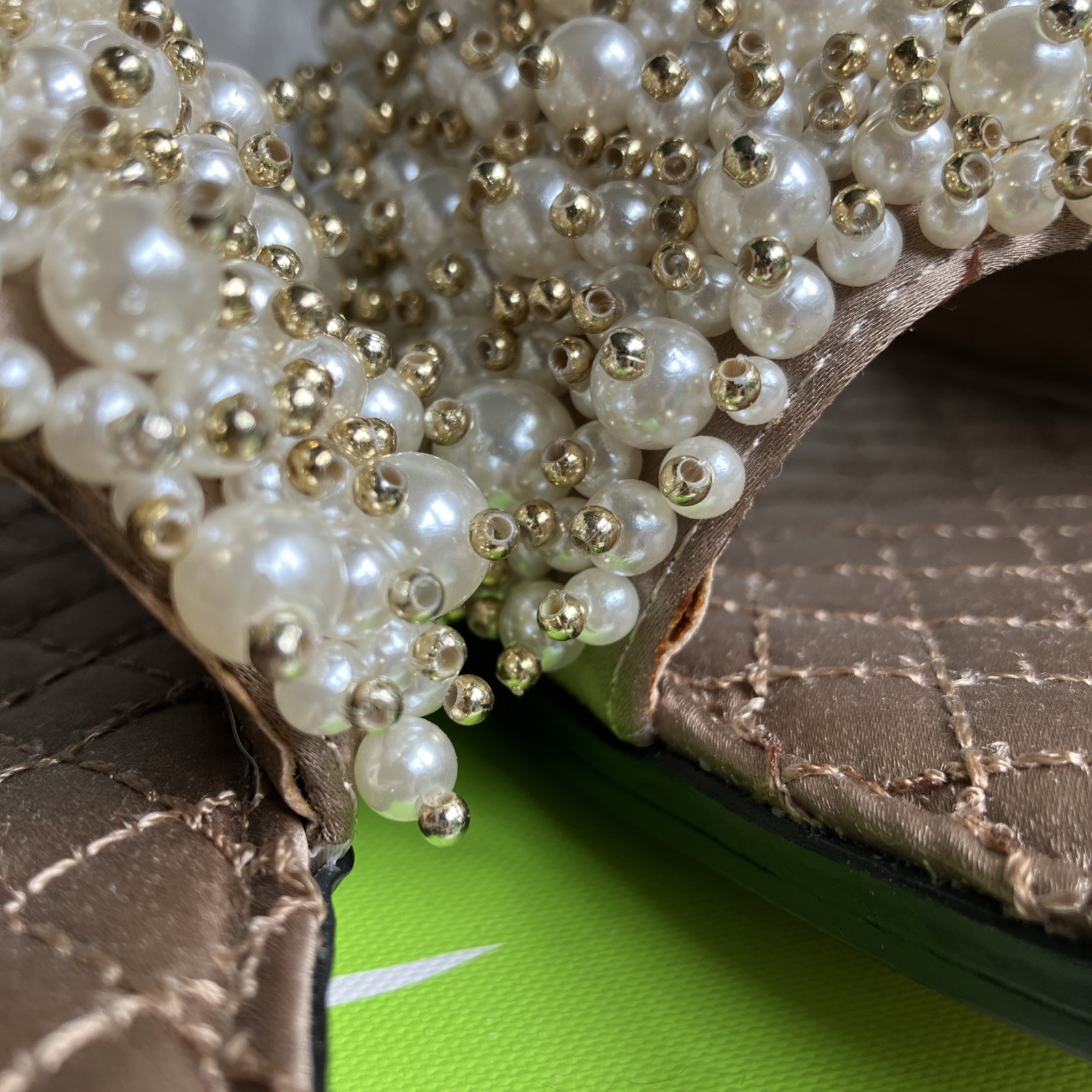 Sam Edelman Toffee Pearl Embellished Quilted Elijah Slide Sandals Size 8 gold