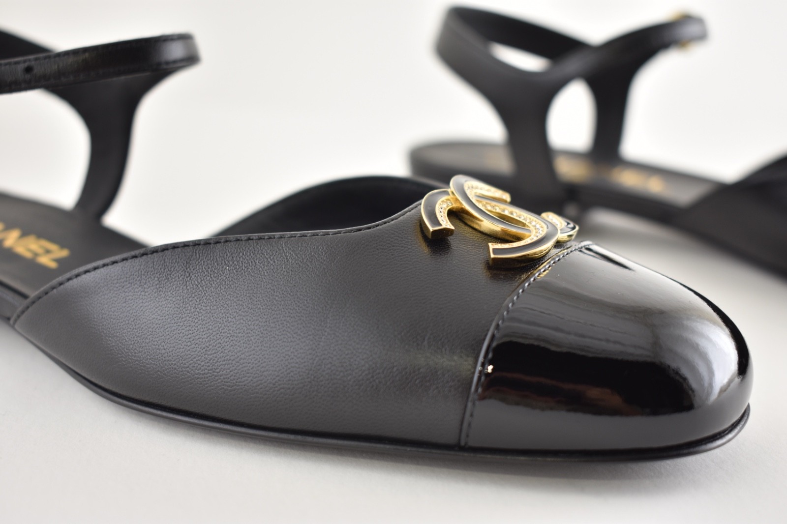 Chanel 25P Black Patent Gold CC Slingback Ankle Strap Ballerina Ballet Flat 37