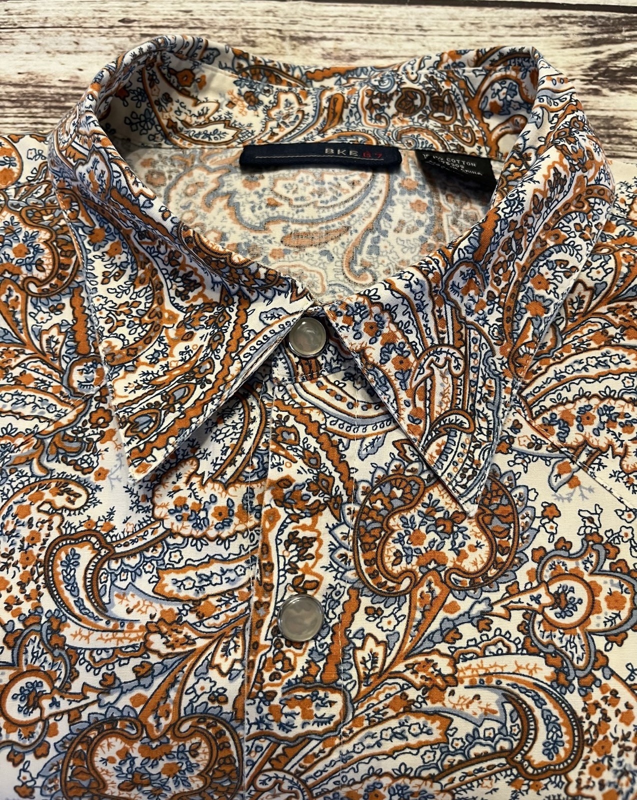 Buckle BKE 67 Pearl Snap Paisley Shirt Women Medium Blue & Orange 100% Cotton
