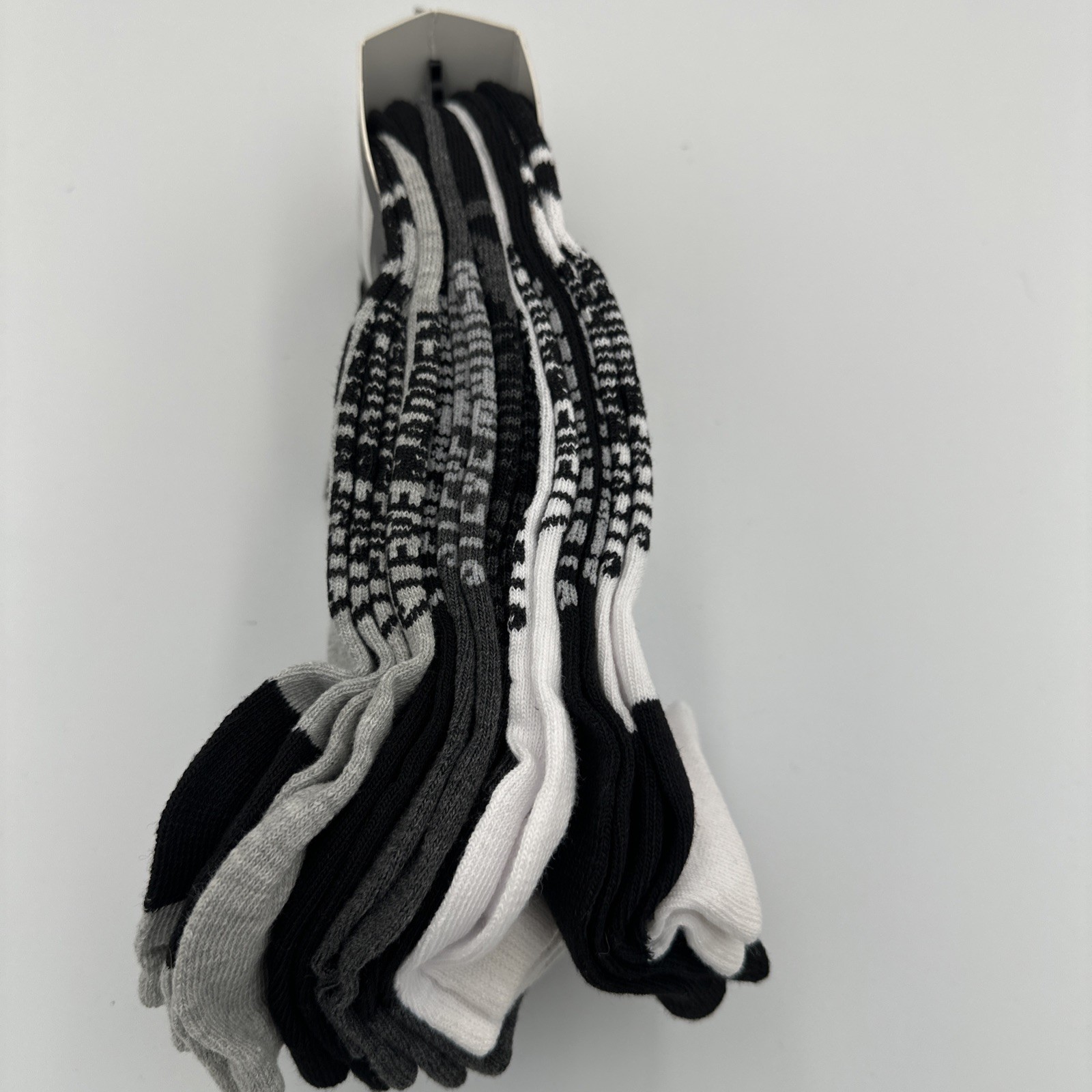 Low-Cut Socks 8-Pair White Black Gray Stars & Logo by Steve Madden Gray Black