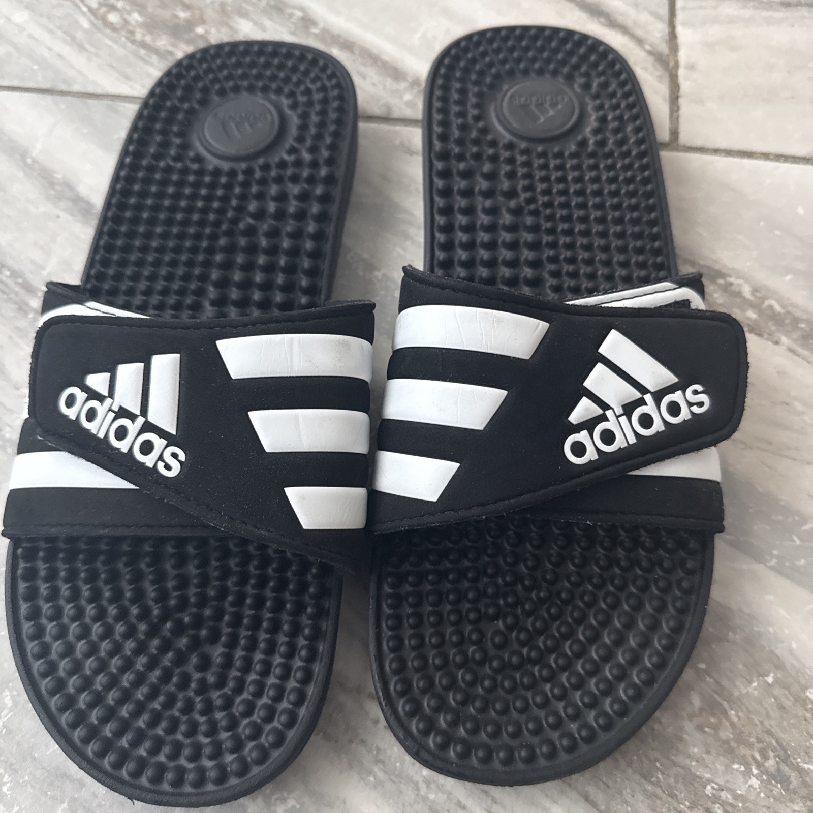 Men ADIDAS Adissage Traditional Black/White Slip Ons Adidas Slides Size 10