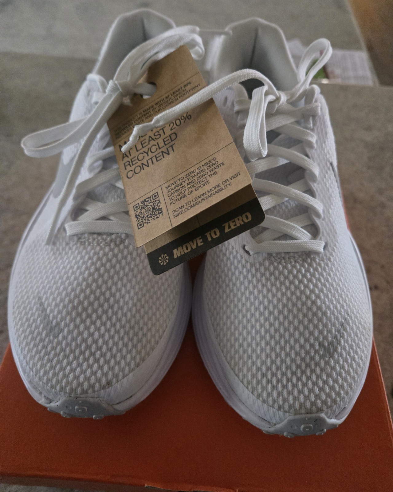 NIB Women Nike Revolution 8 White Athletic Running Sneakers Shoes Size 6.5