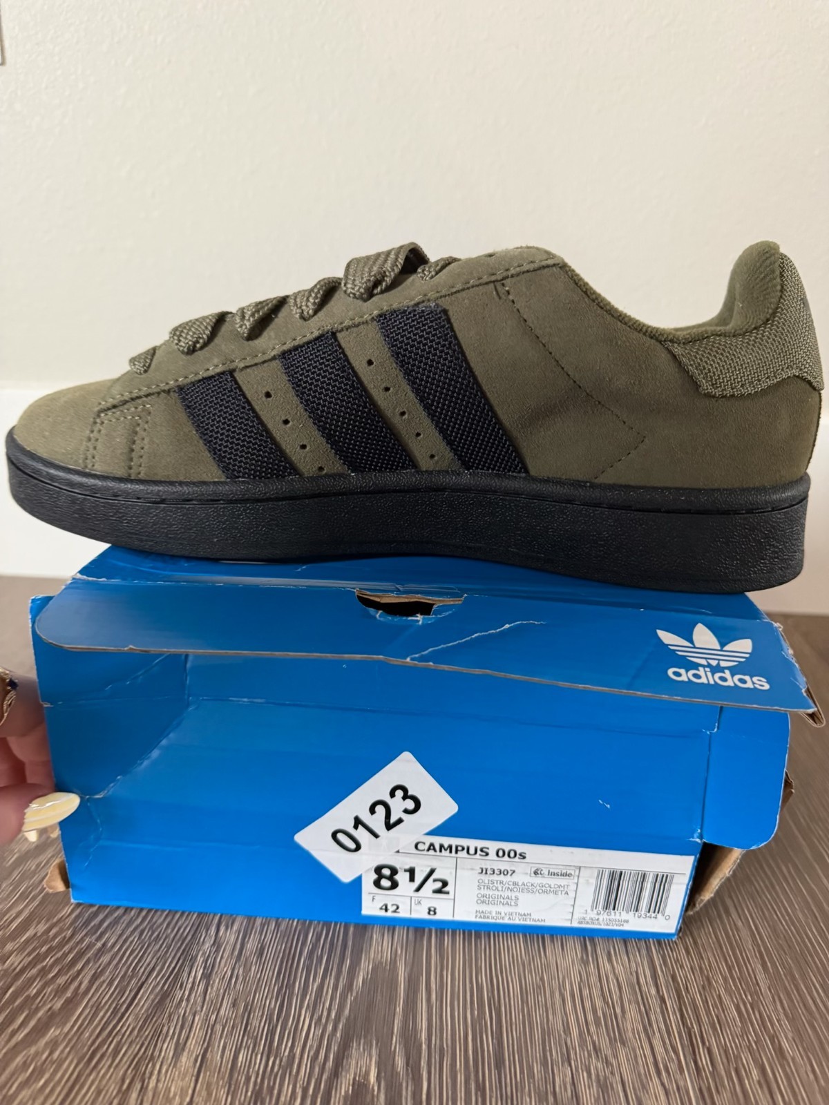Size 8.5 – adidas Campus 00s Olive Strata