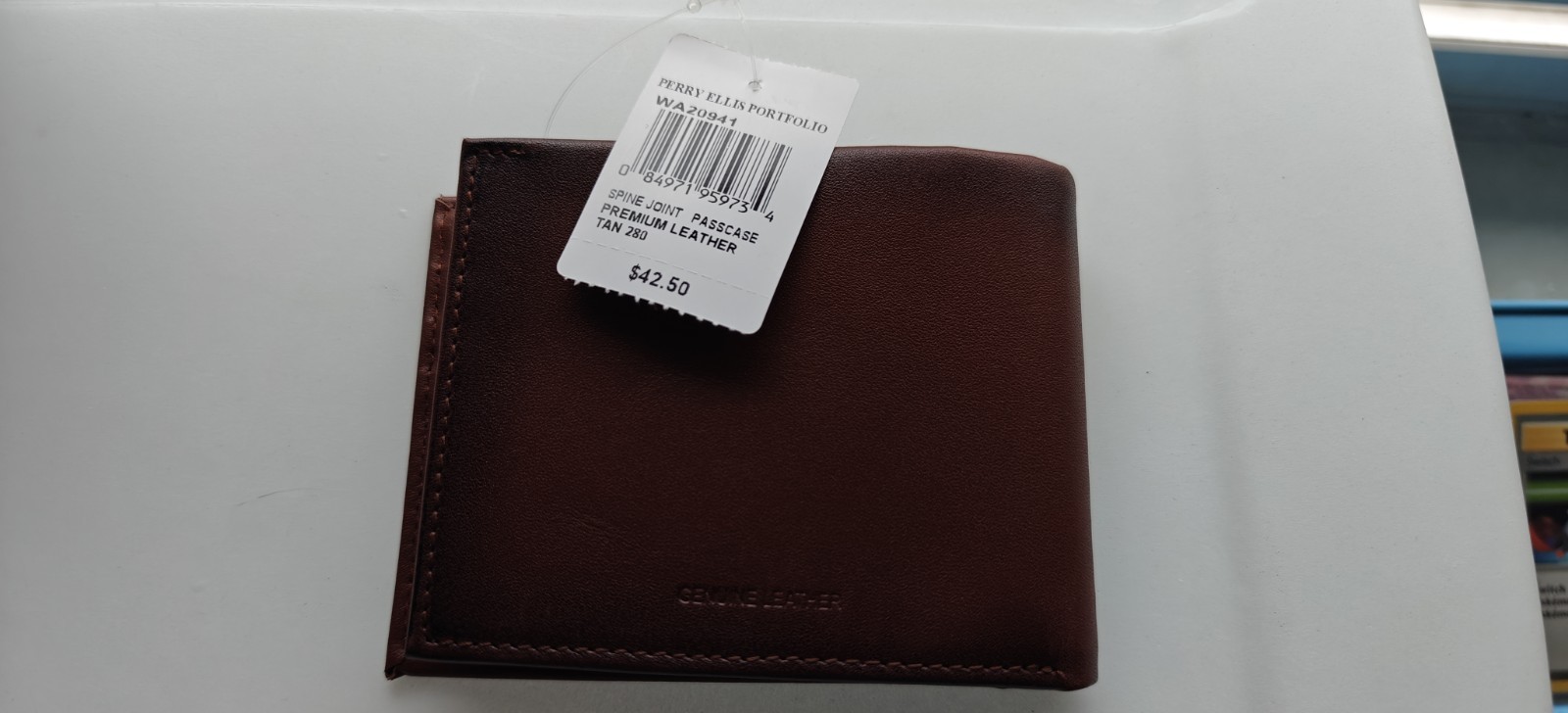 Perry Ellis Portfolio Men’s Passcase with Removable ID Wallet Tan Classic