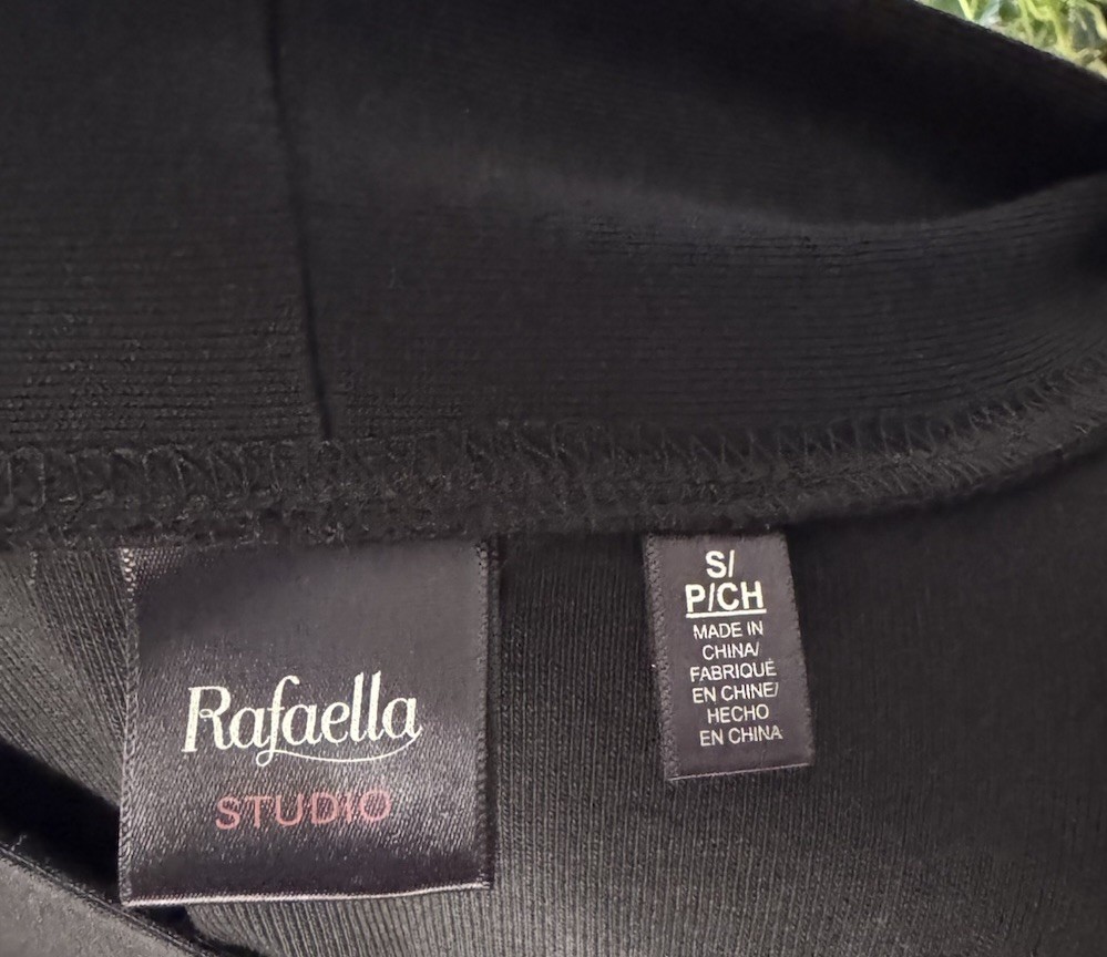 Rafaella Studio Black Knit Shift Dress V-Neck Long Sleeve Knee Length Size S