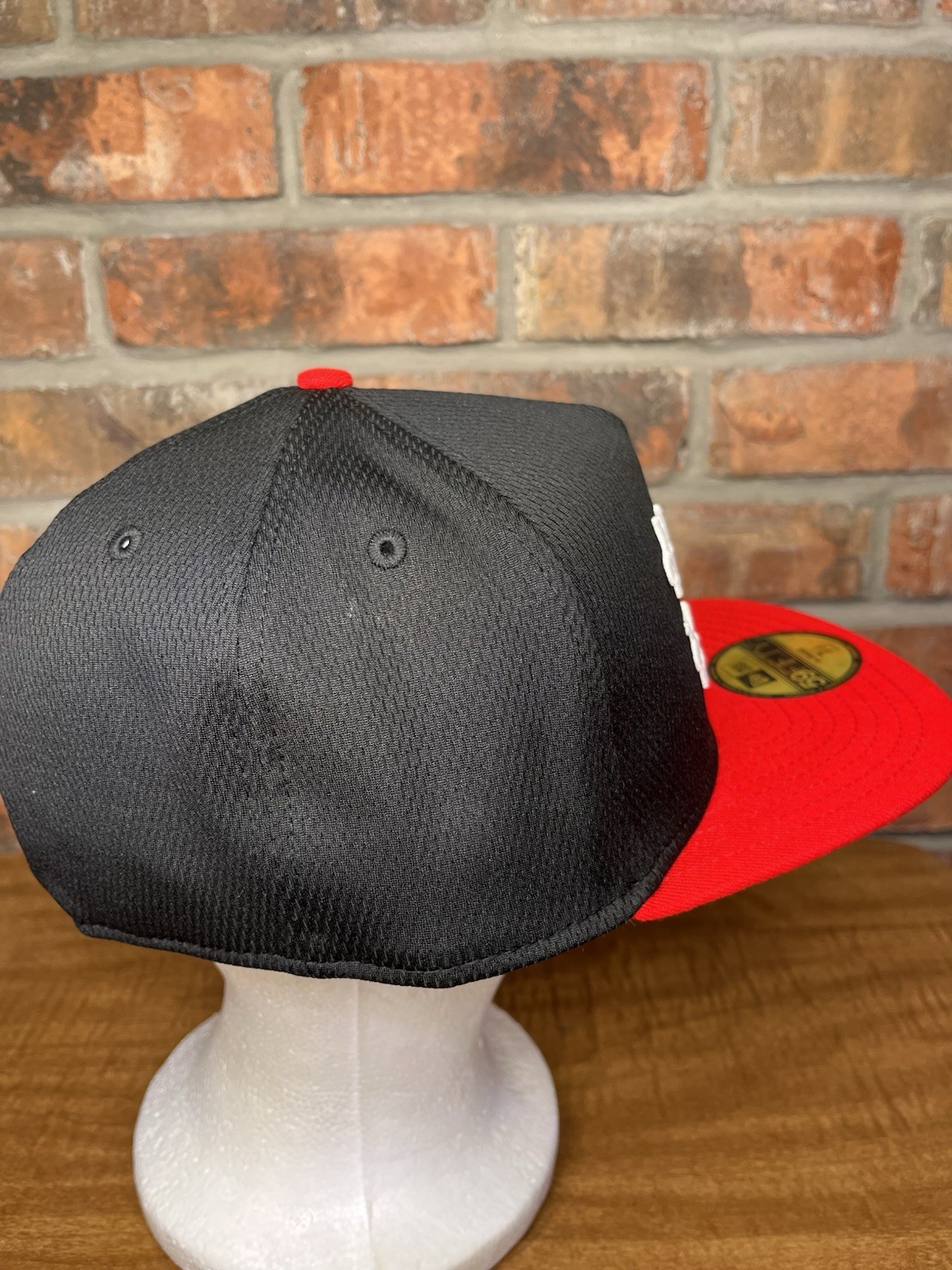 New Era Houston Rockets 59Fifty 7 1/2 Dashmark Mesh Logo A-Frame NBA Hat