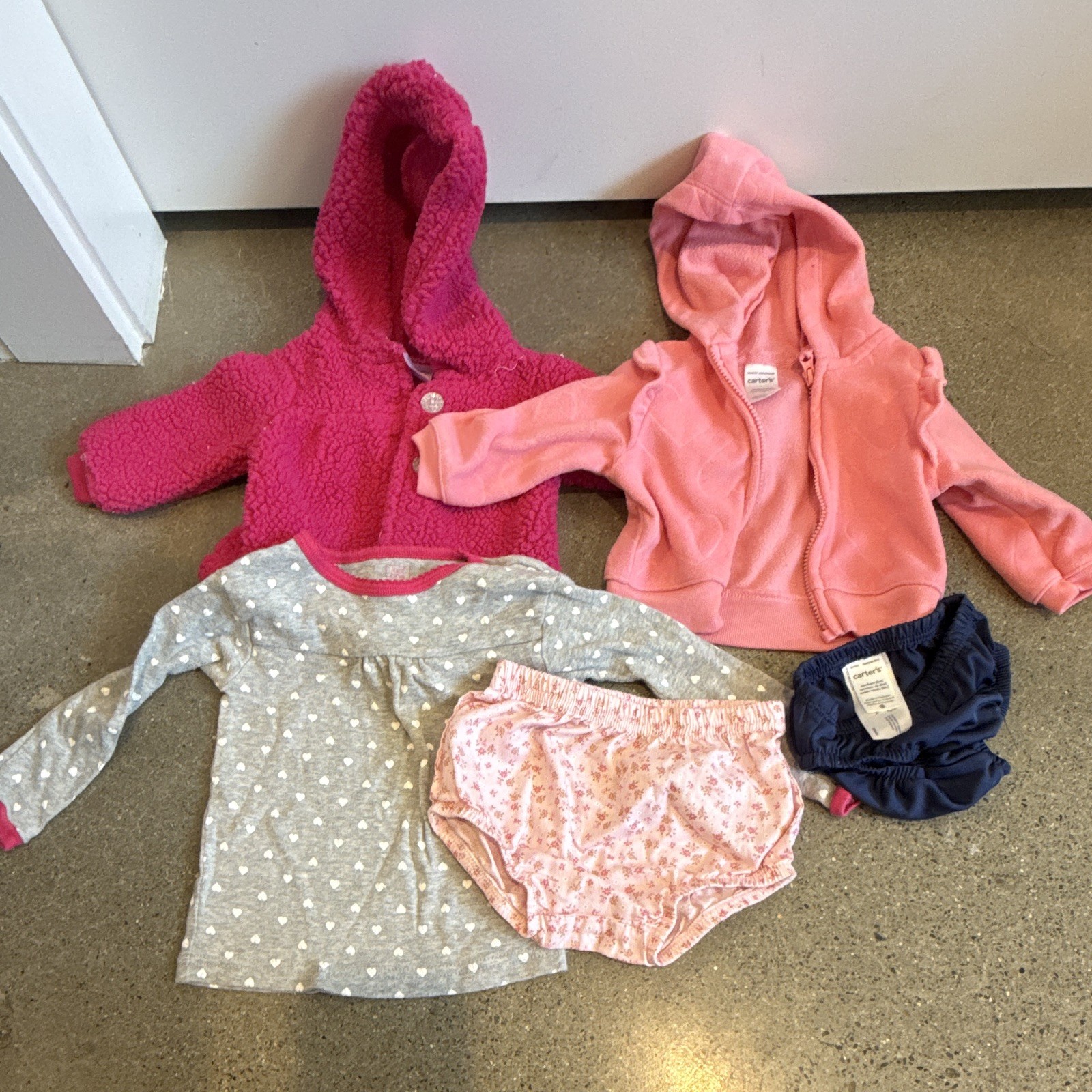 Carter’s 0-12M 5-Piece Outfit Set Hoodie Jacket Shorts Top Pink Gray Blue