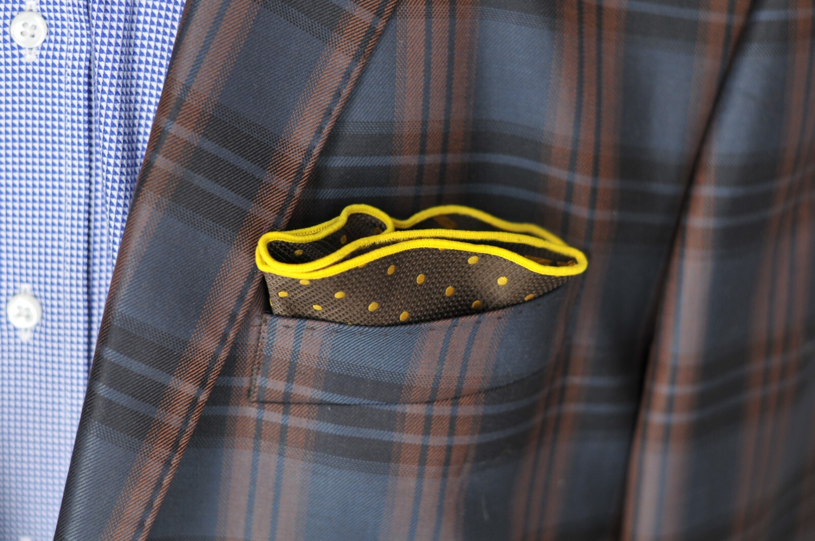 Umberto Algodon Brown & Yellow Dot Silk Pocket Round – $75 Retail New