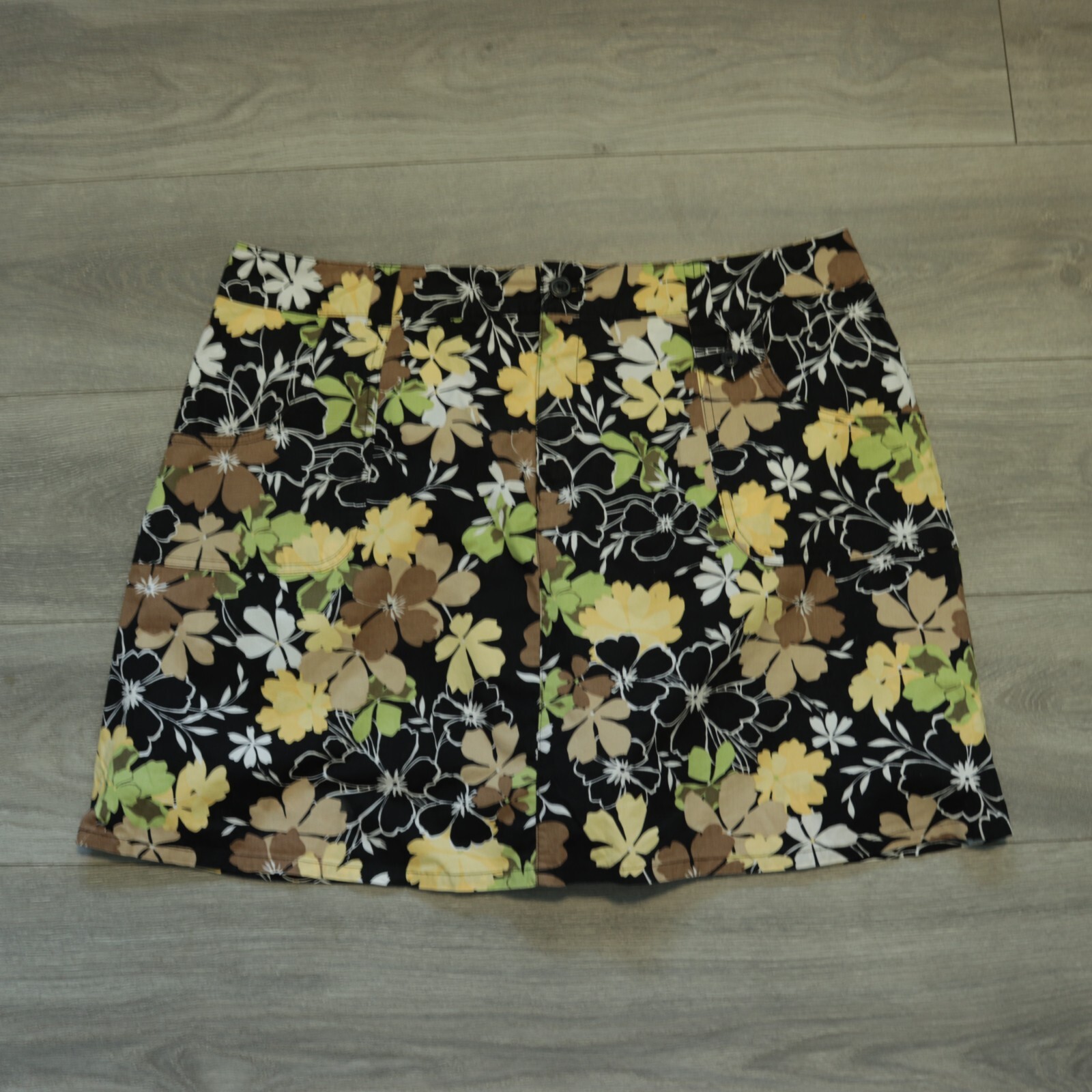 White Stag Skirt 16 Black Brown Yellow Floral Stretch Pockets Zip