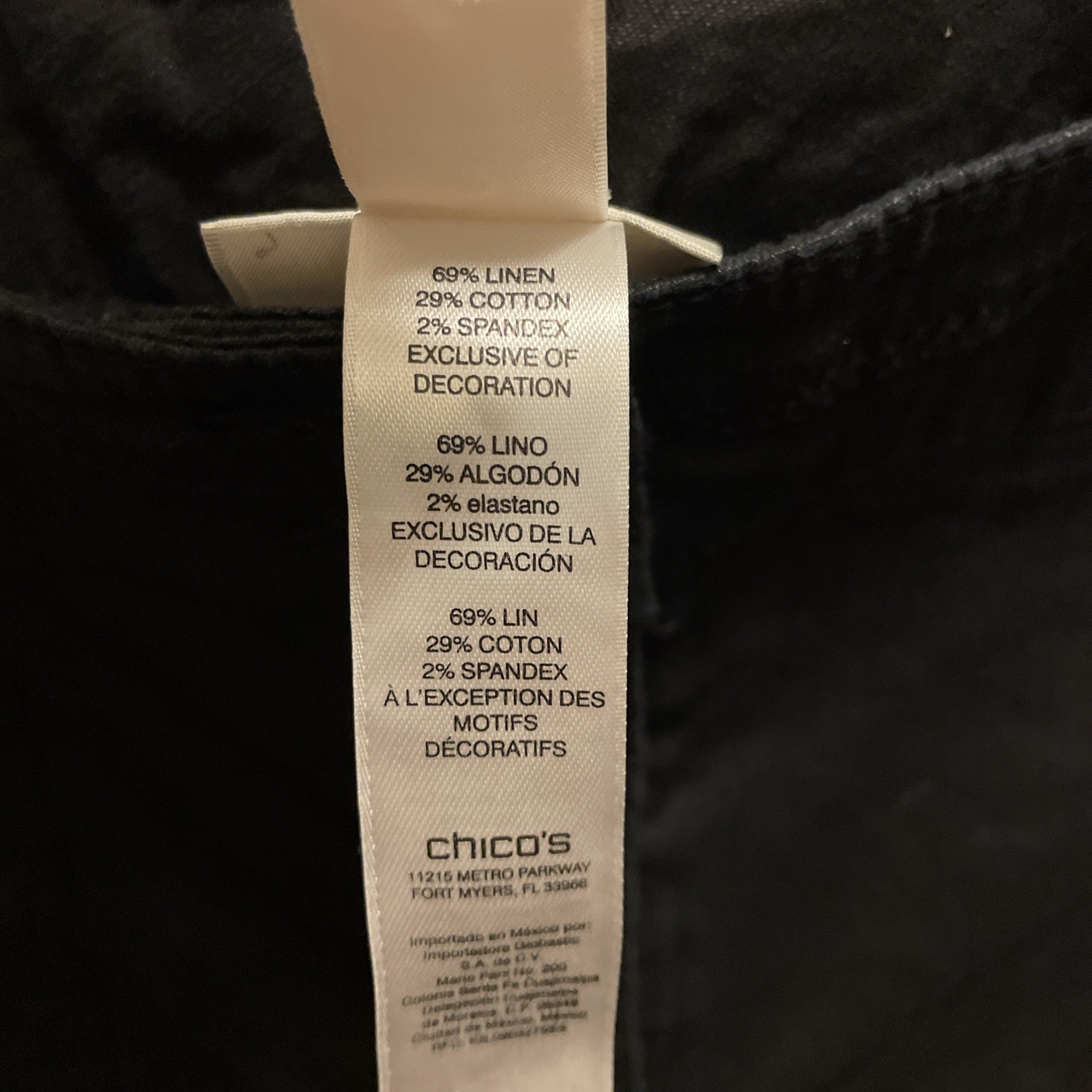 NWOT Chico’s Linen Size 2 Black Roll Up Bermuda Shorts Lightweight
