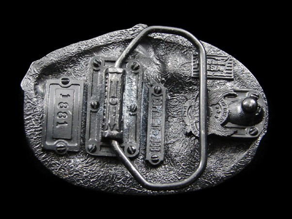 RH11108 *NOS* VINTAGE 1988 **CONSTRUCTION WORKER** COMMEMORATIVE BELT BUCKLE