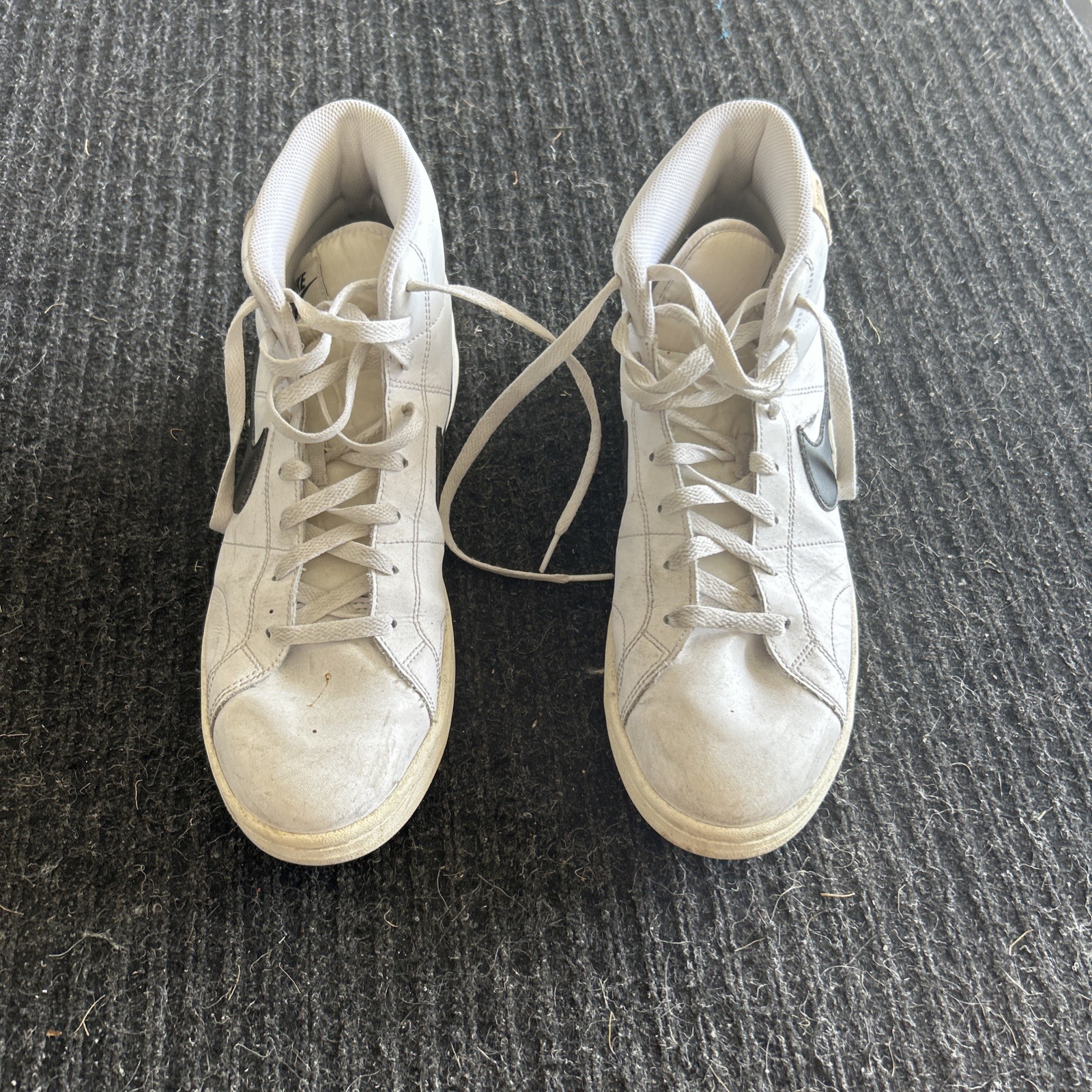 Nike Court Royale 2 Mid sneakers