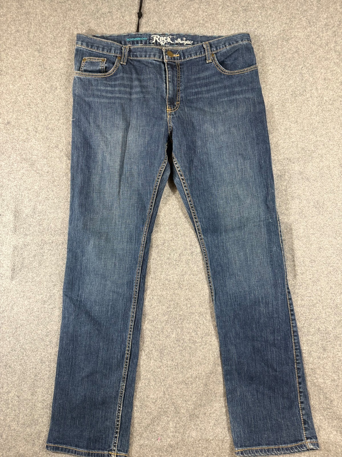 Wrangler Rock 47 Boyfriend Fit Jeans Womens 38X34 Blue Denim Mid Rise Classic