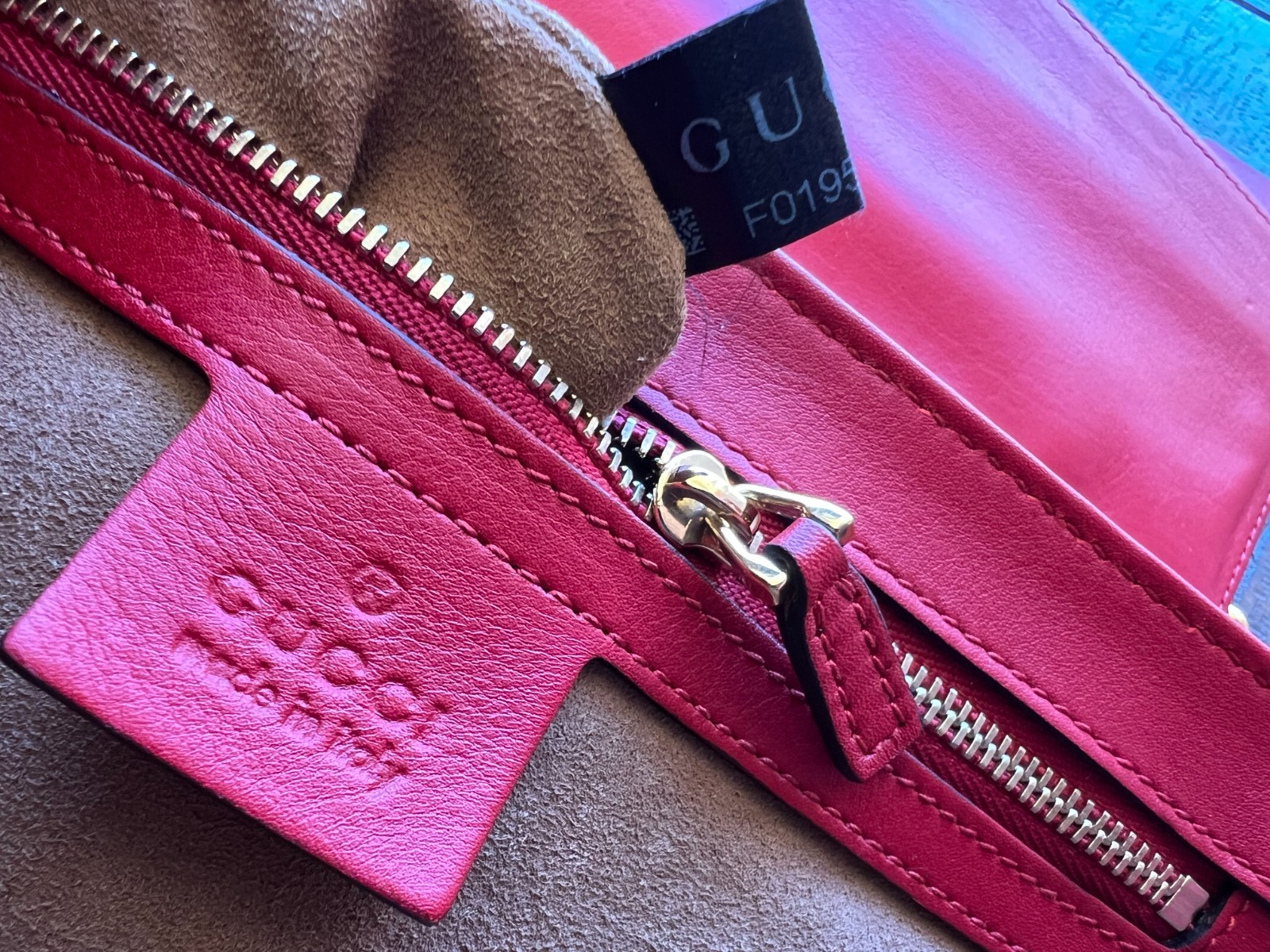 Authentic GUCCI GG Supreme Monogram Calfskin Medium Padlock Shoulder Bag