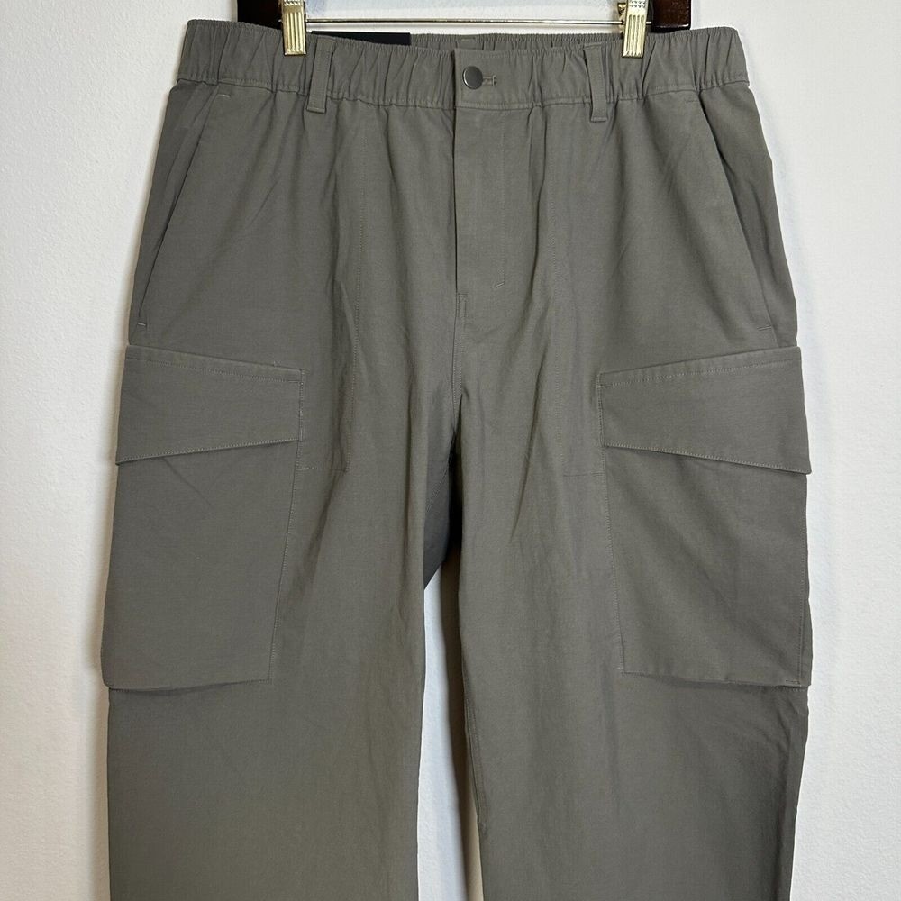 Lululemon VersaTwill Relaxed-Fit Cargo Pant Mens 36 Rover Green Stretch Utility