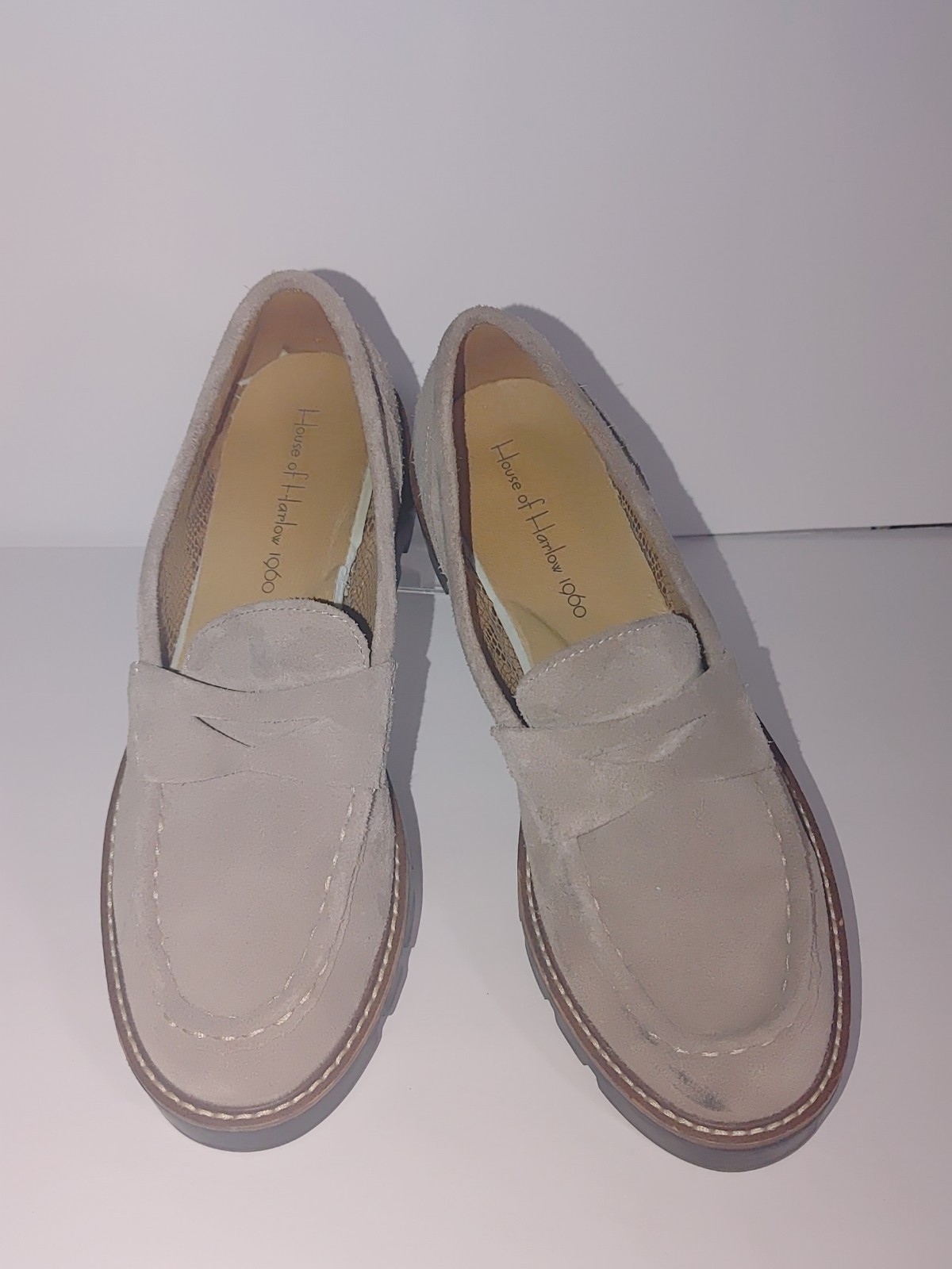 House of Harlow 1960 Womens 8.5M Suede Taupe Leather Penny Loafer Lug Sole Shoes