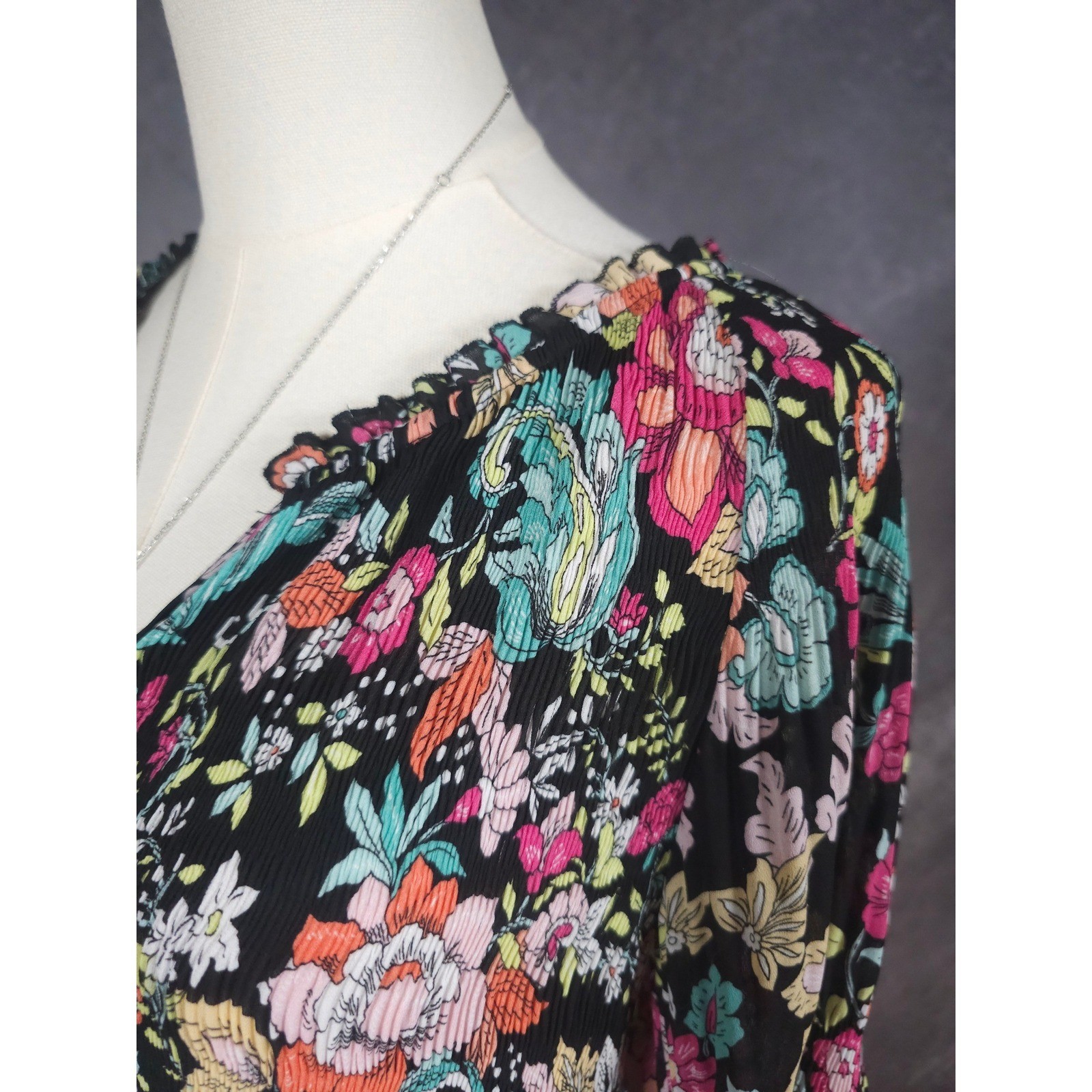Ninety Clothing Co Boho Peasant Whimsygoth Floral Tunic Blouse Pleated Top M