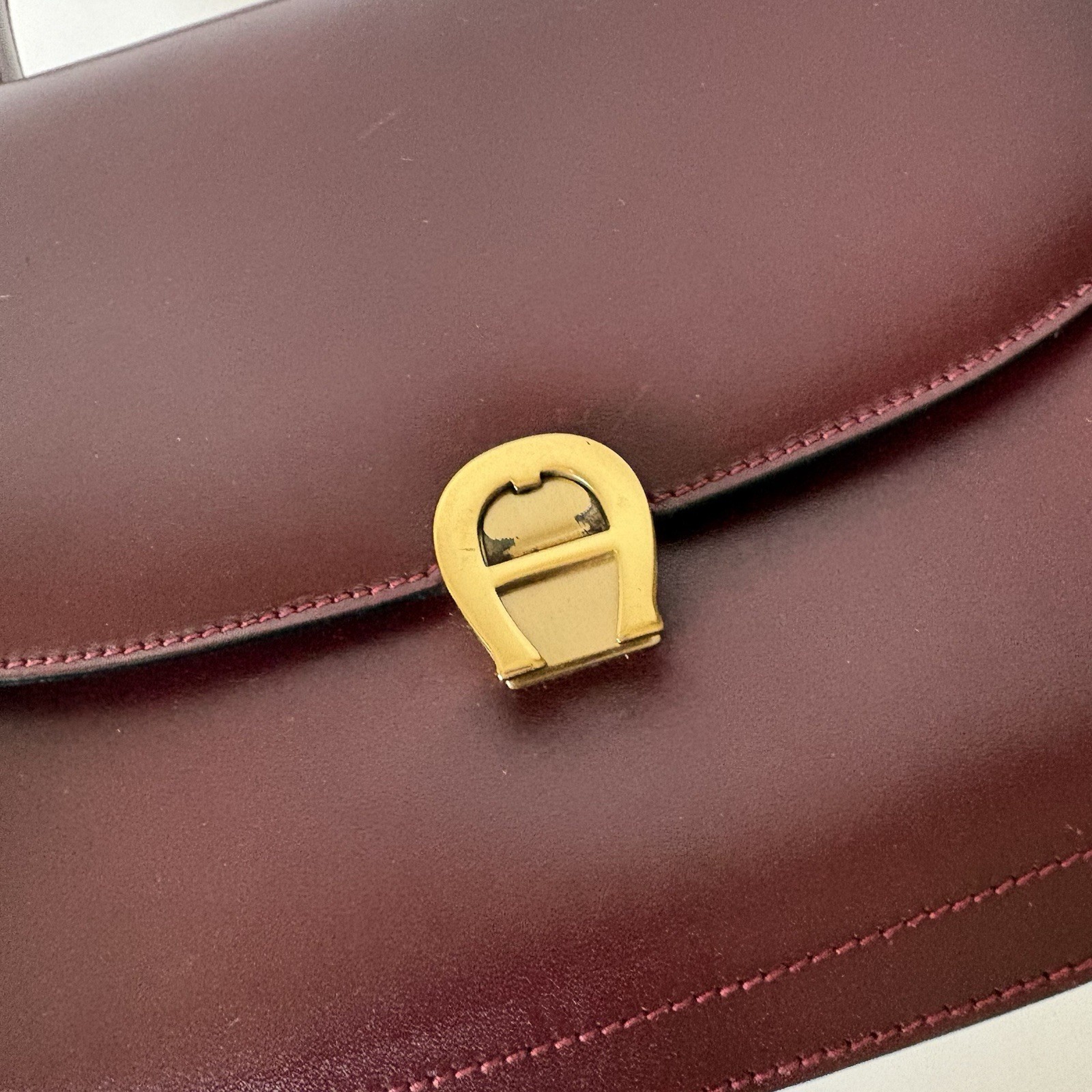 Authentic vintage AIGNER Handbag Leather Burgandy From Japan 0955