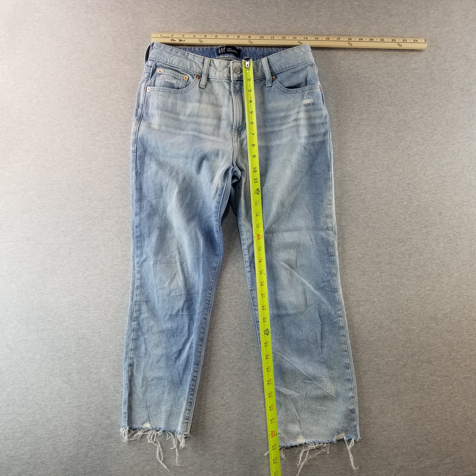 Gap Jeans Womens Sz 2/26R Universal Slim Boyfriend Light Wash Normcore Cute Nice