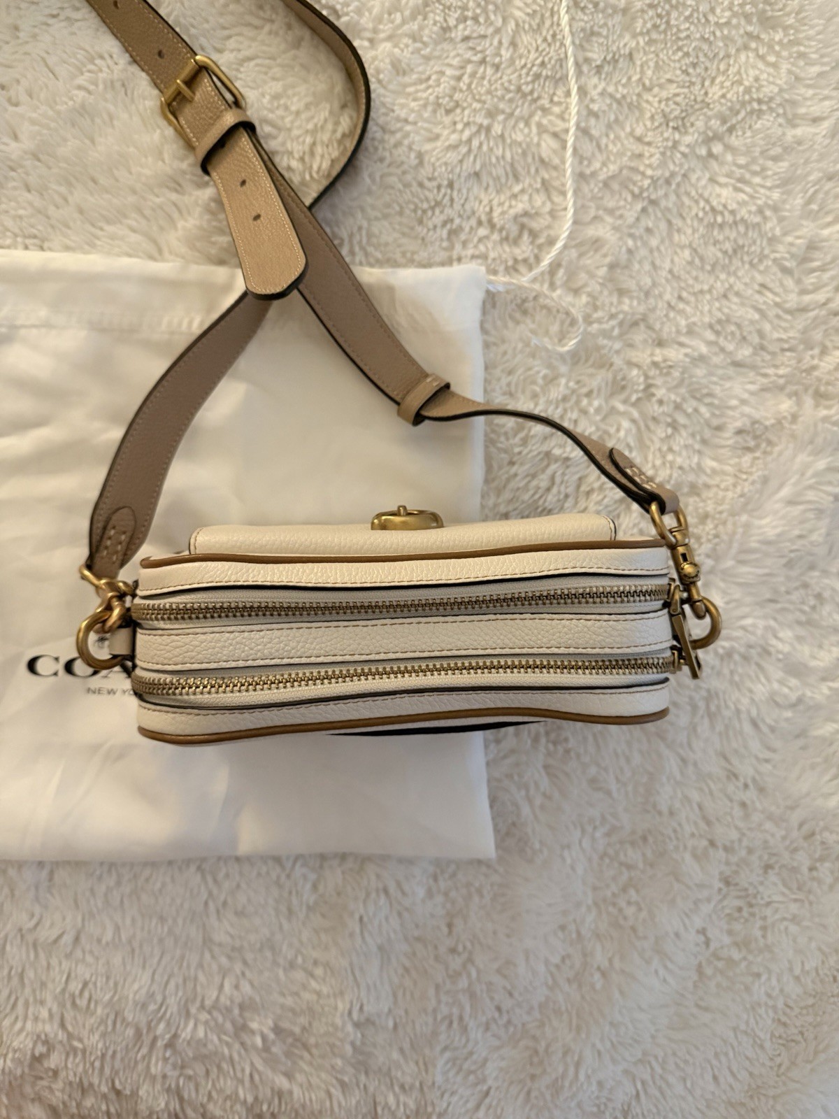 COACH Willow Camera Bag White from Japan