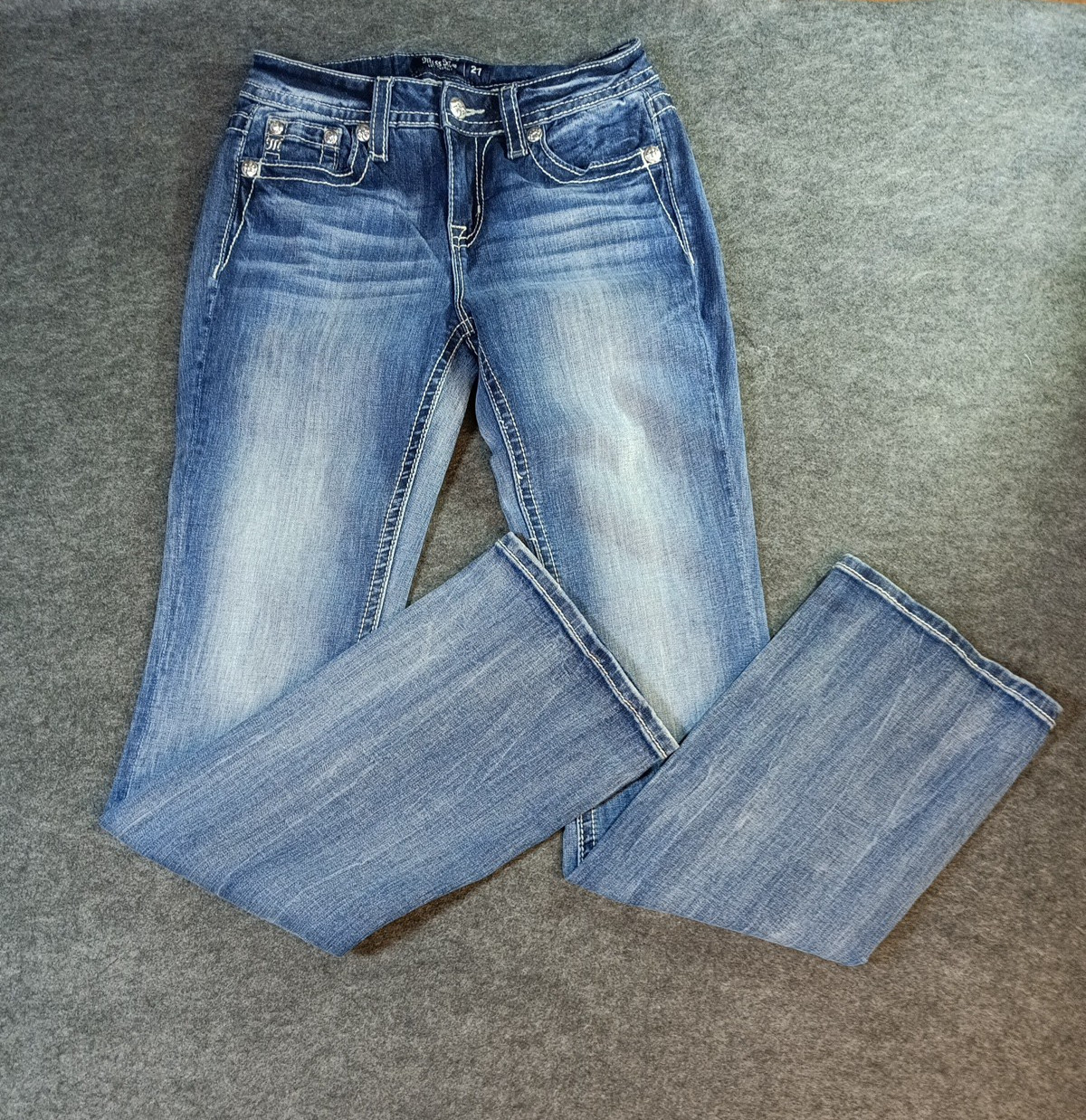 Women’s Miss Me Mid Rise Bootcut Jeans Size 27