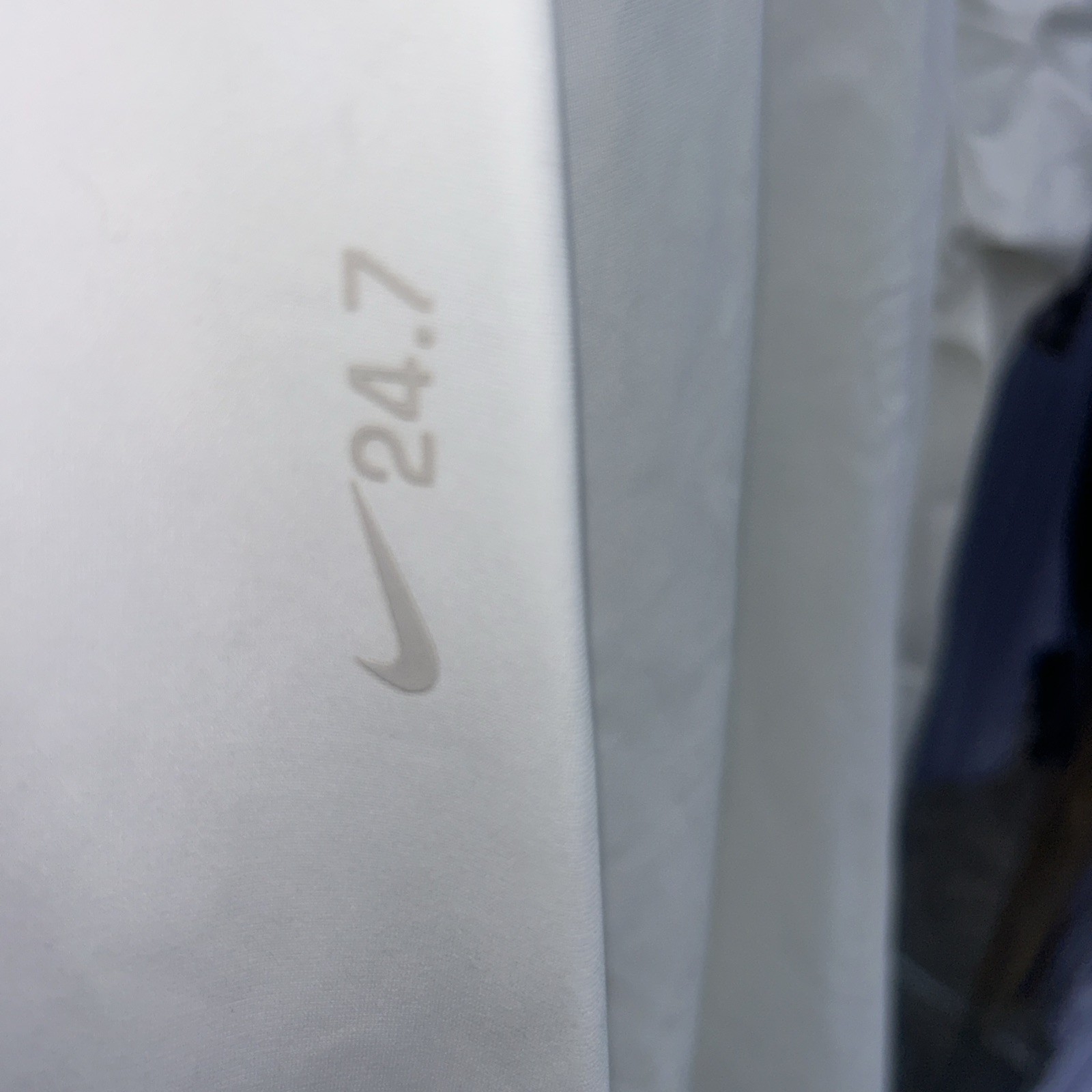 Nike 24.7 PerfectStretch Men’s Dri-FIT UV Jacket, Sail/Light Bone