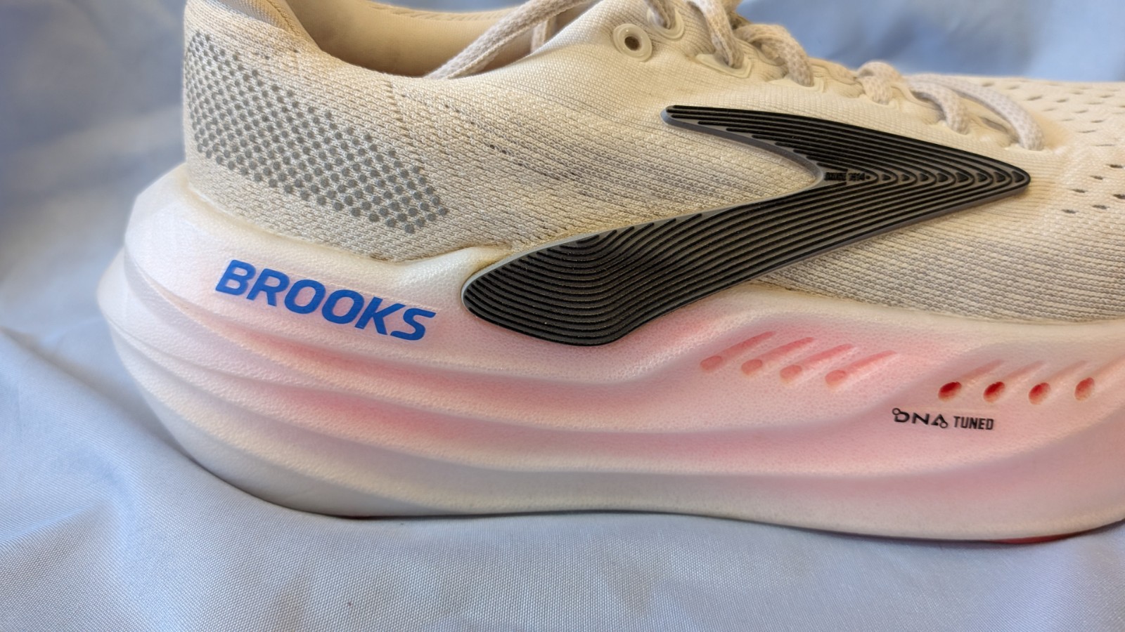 Brooks Glycerin Max Black Diva Pink Running Shoes – Womens 7.5 Barely Worn