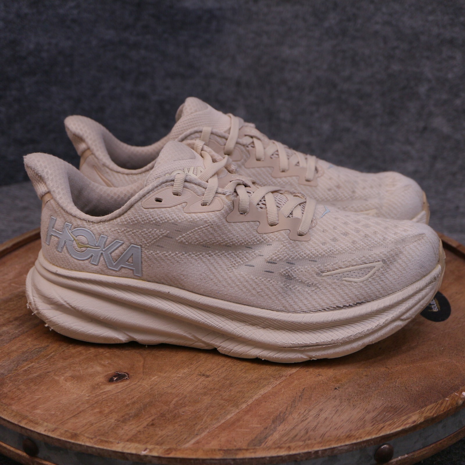 Hoka One One Clifton 9 Women Size 8.5 B Sand Egg Nog Mesh Running Sneakers Shoes