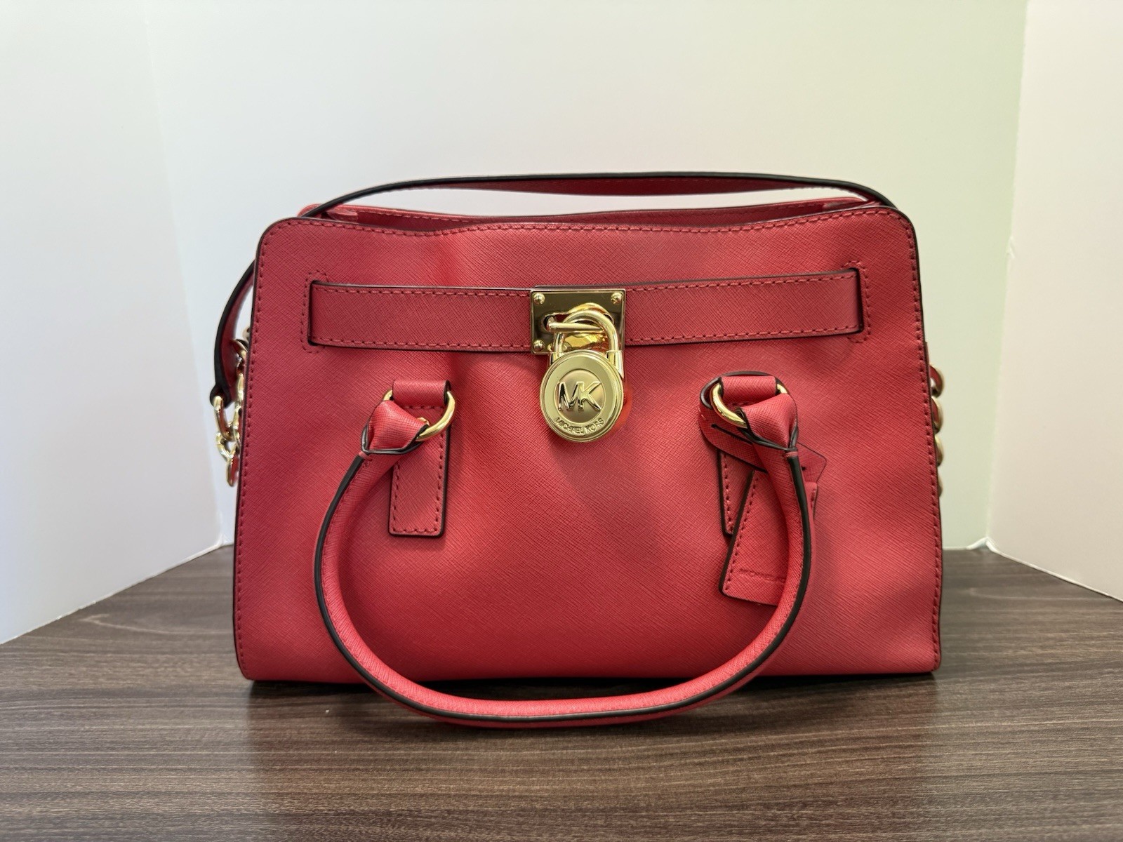MICHAEL KORS HAMILTON Satchel, in Watermelon color