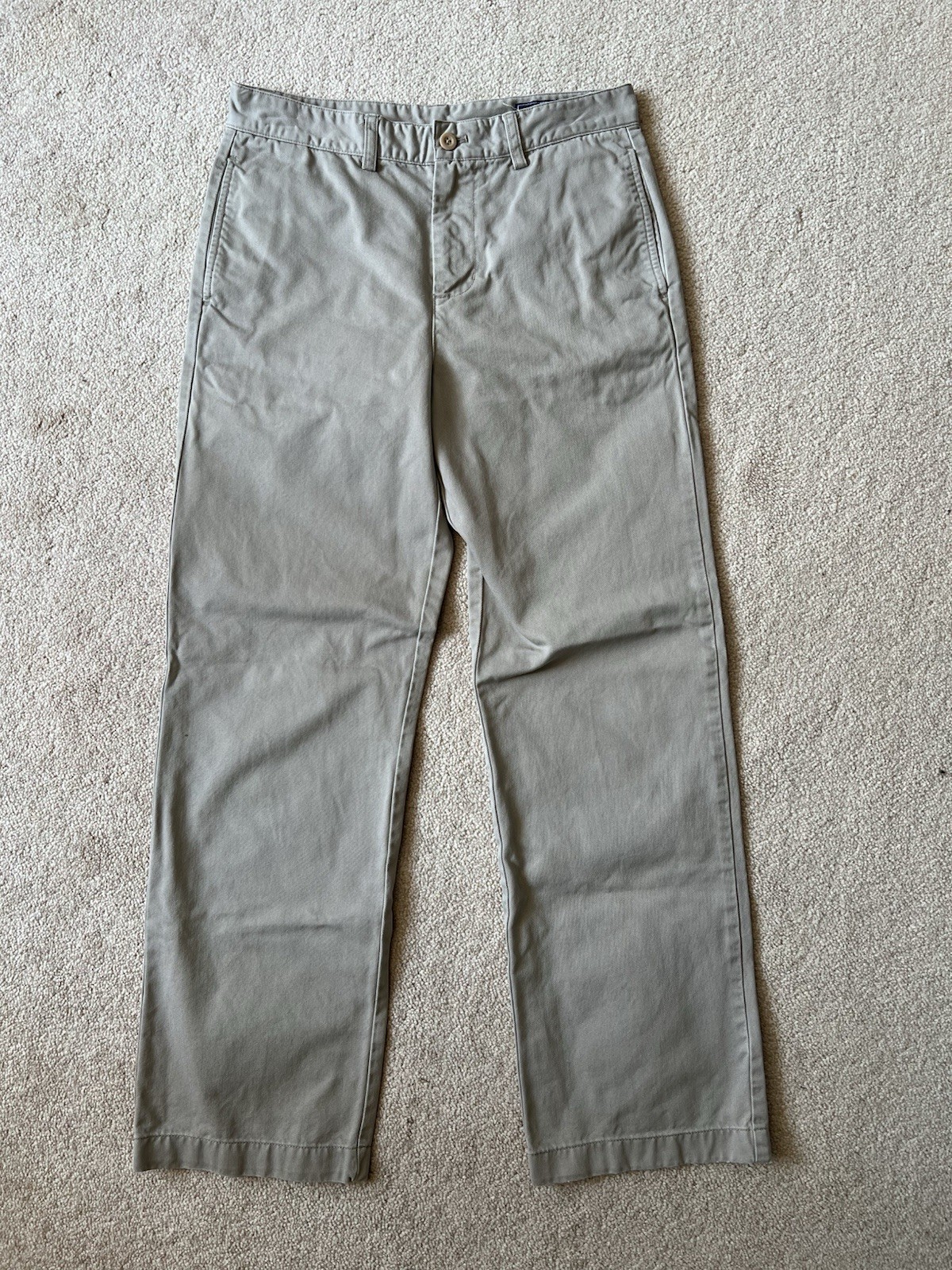 PANTS – Boys’ – Vineyard Vines – Khaki – No Cuff Club Pant Chino – Flat – Sz 18