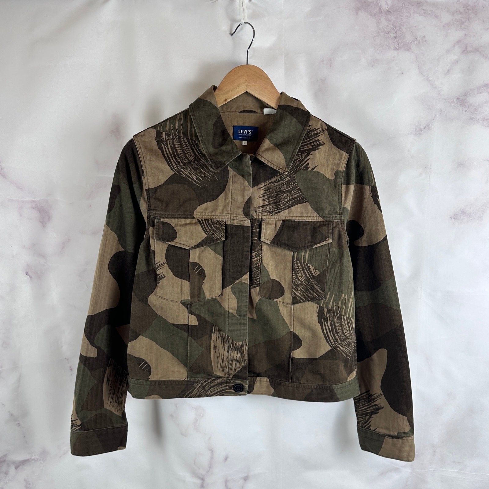 Levi’s Made & Crafted Trucker Jacket Camo Women’s Button Cropped Coat Size 2 M