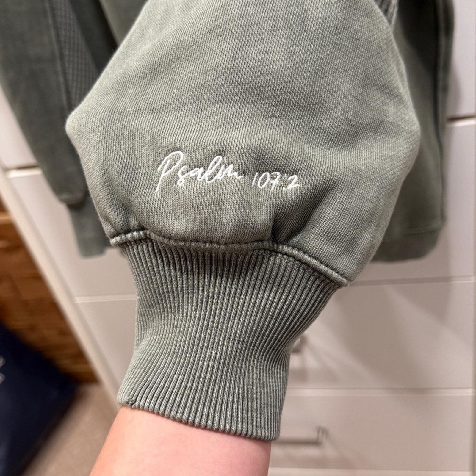 Aerie Oversized Green Sweater Redeemed Psalm 107:2 Christian Graphic Womens M