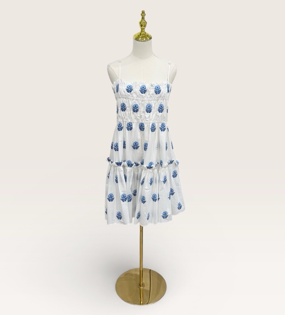 A Loves A Extra Large White Blue Floral Embroidered Smocked Minidress Cotton NWT