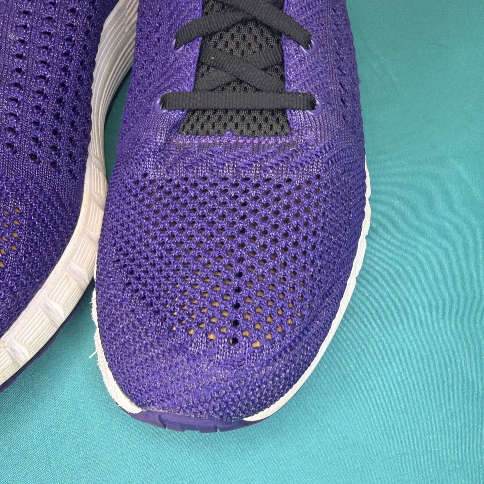 Under Armour HOVR Sonic CT 1.1 Men’s Size 11.5 Running Shoes Purple Sneakers
