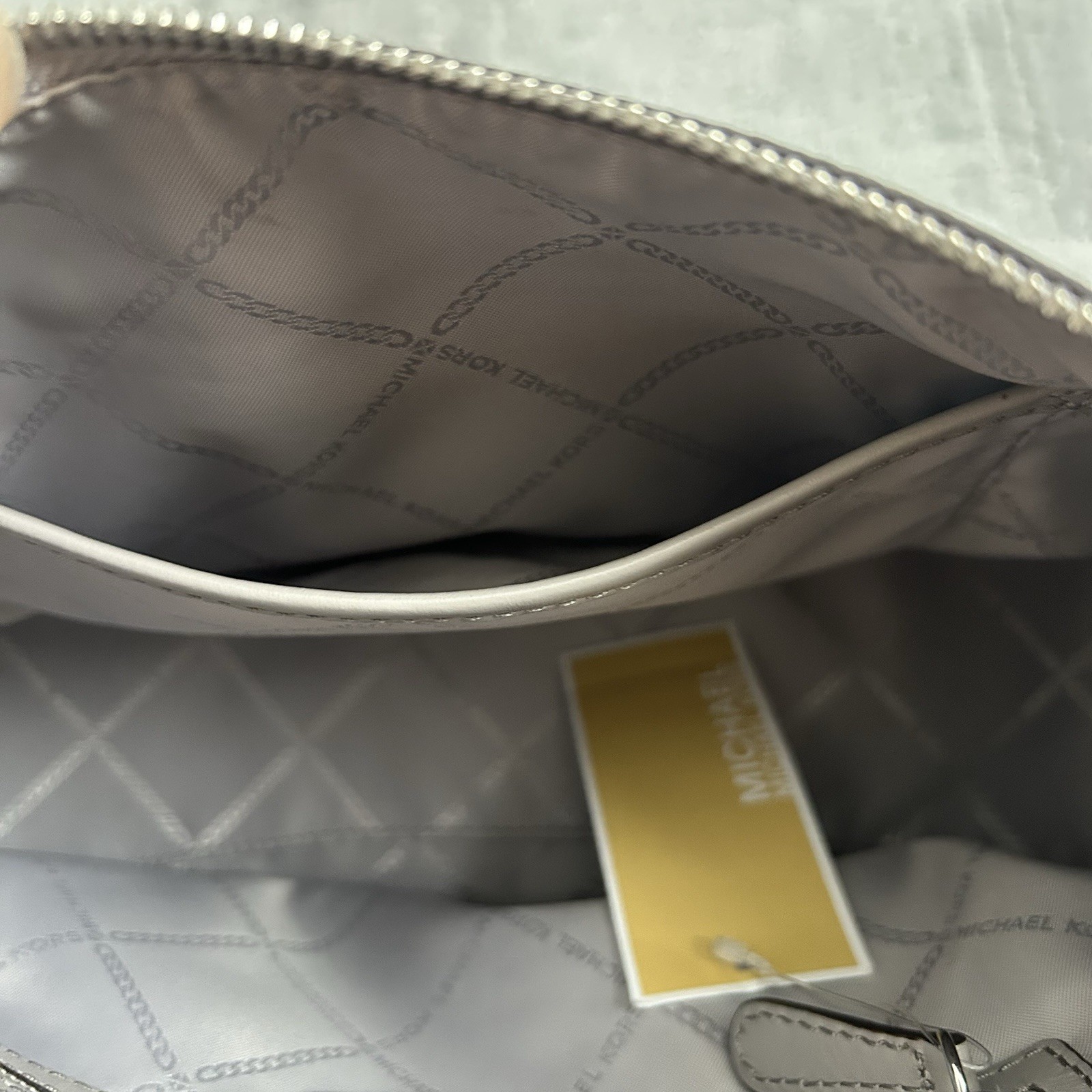 Michael Kors Crosby Pebble Leather Messenger Shoulder Crossbody Bag Purse Gray