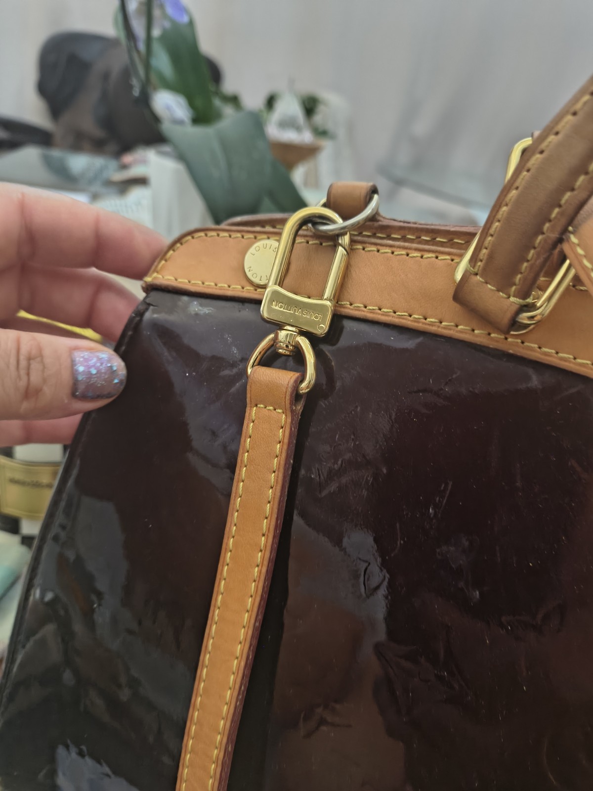Louis Vuitton Monogram Vernis Tote Bag Brown/Burgundy Zip Gold Hardware Strap